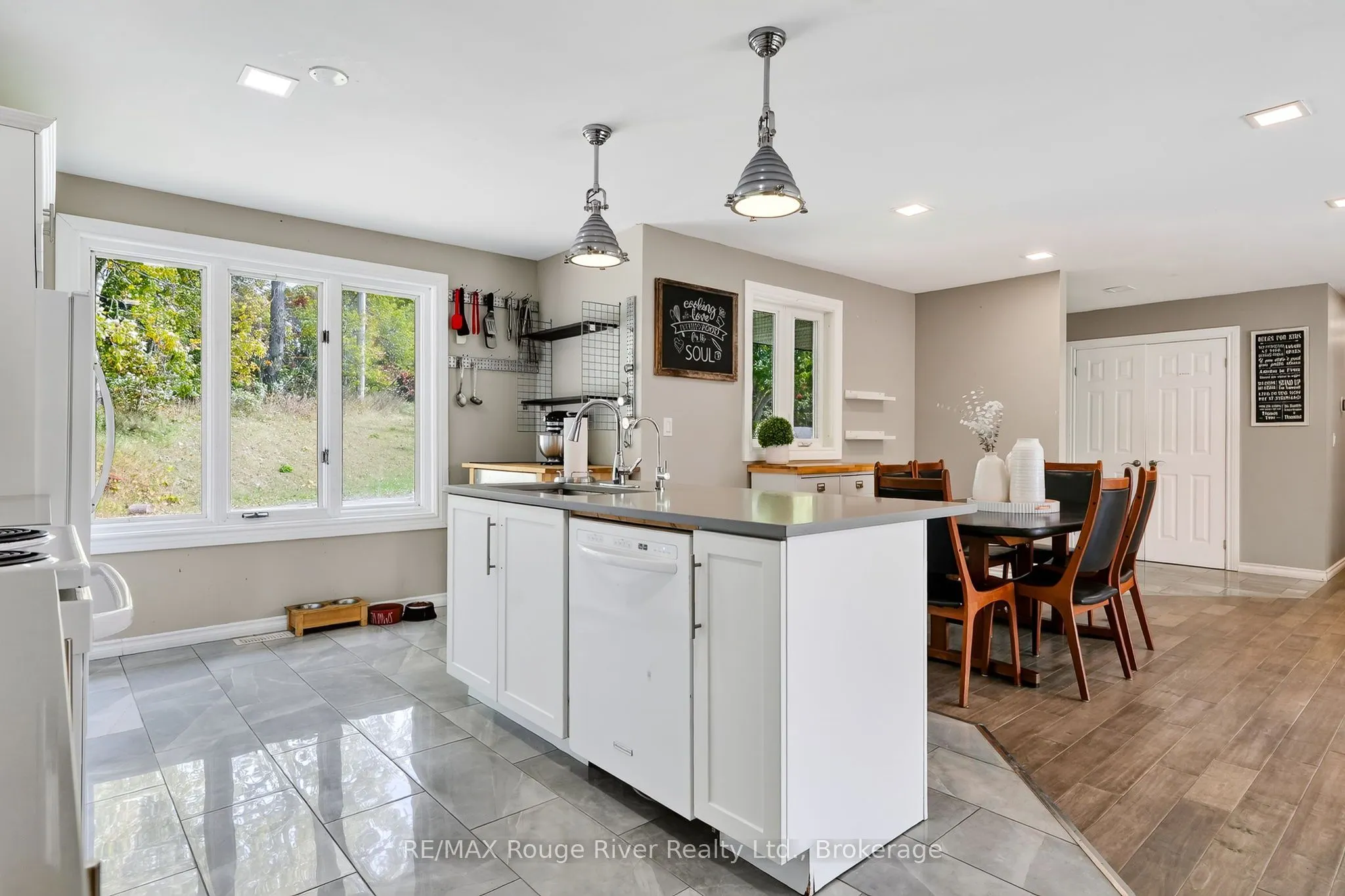 170 Cowie Road