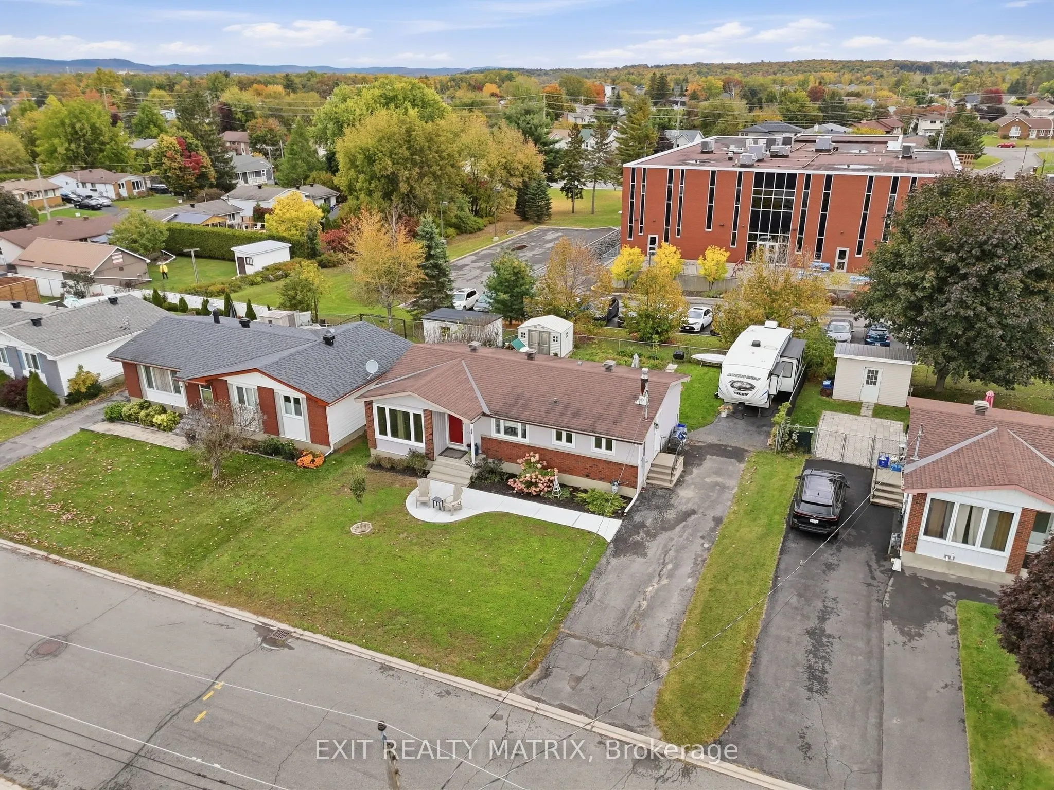 499 Gilles Street