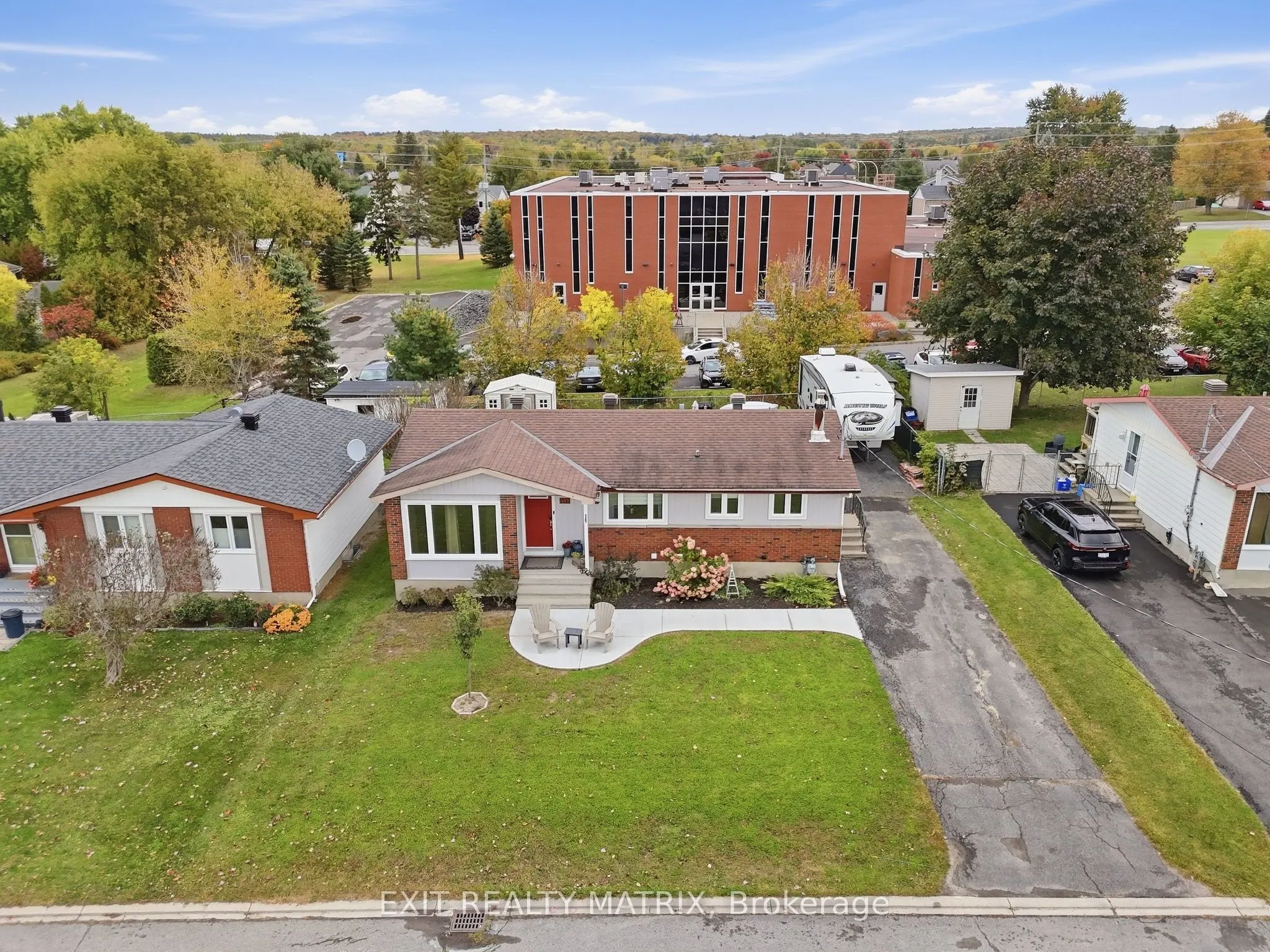 499 Gilles Street