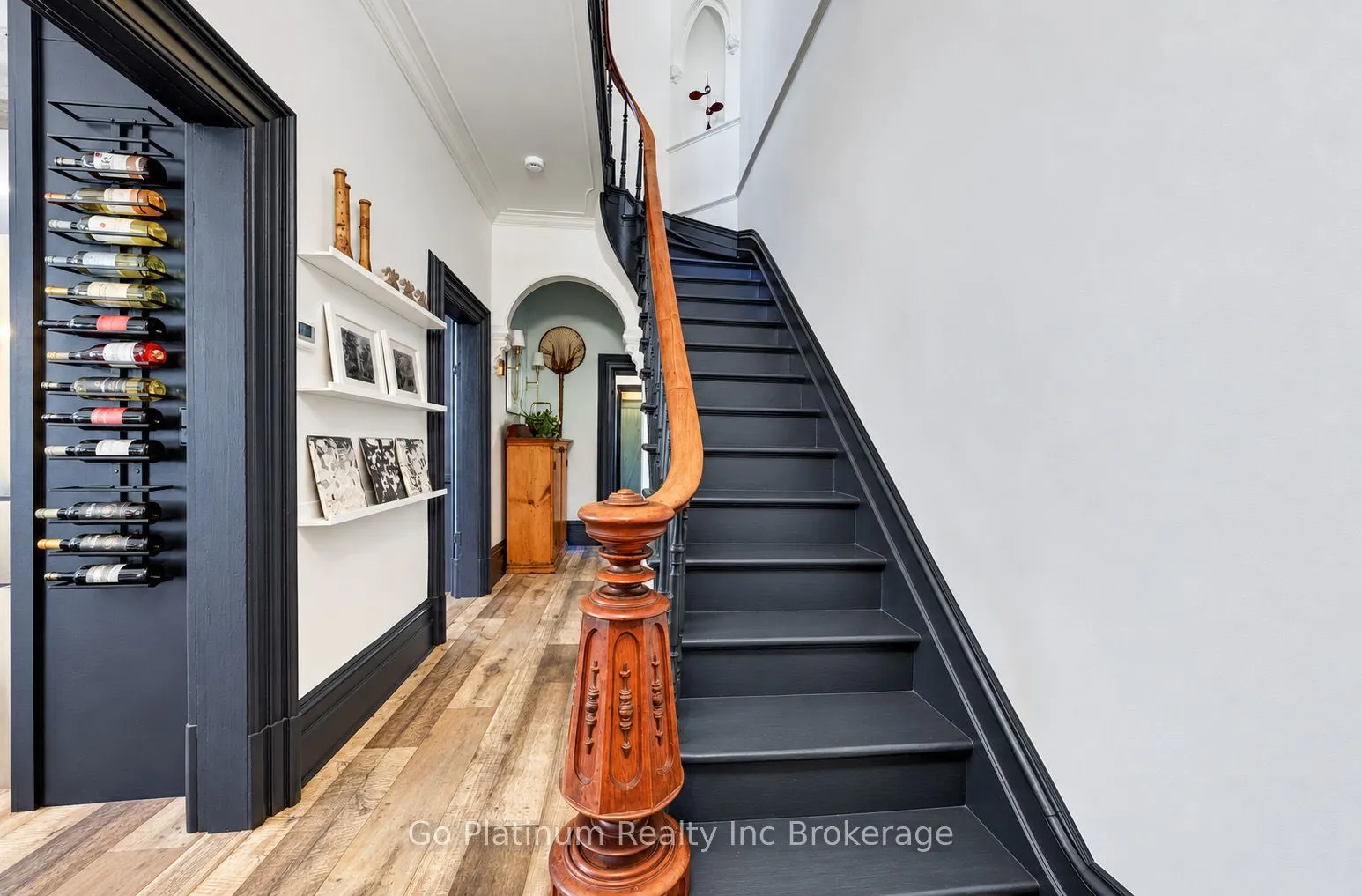 9 Cook Street