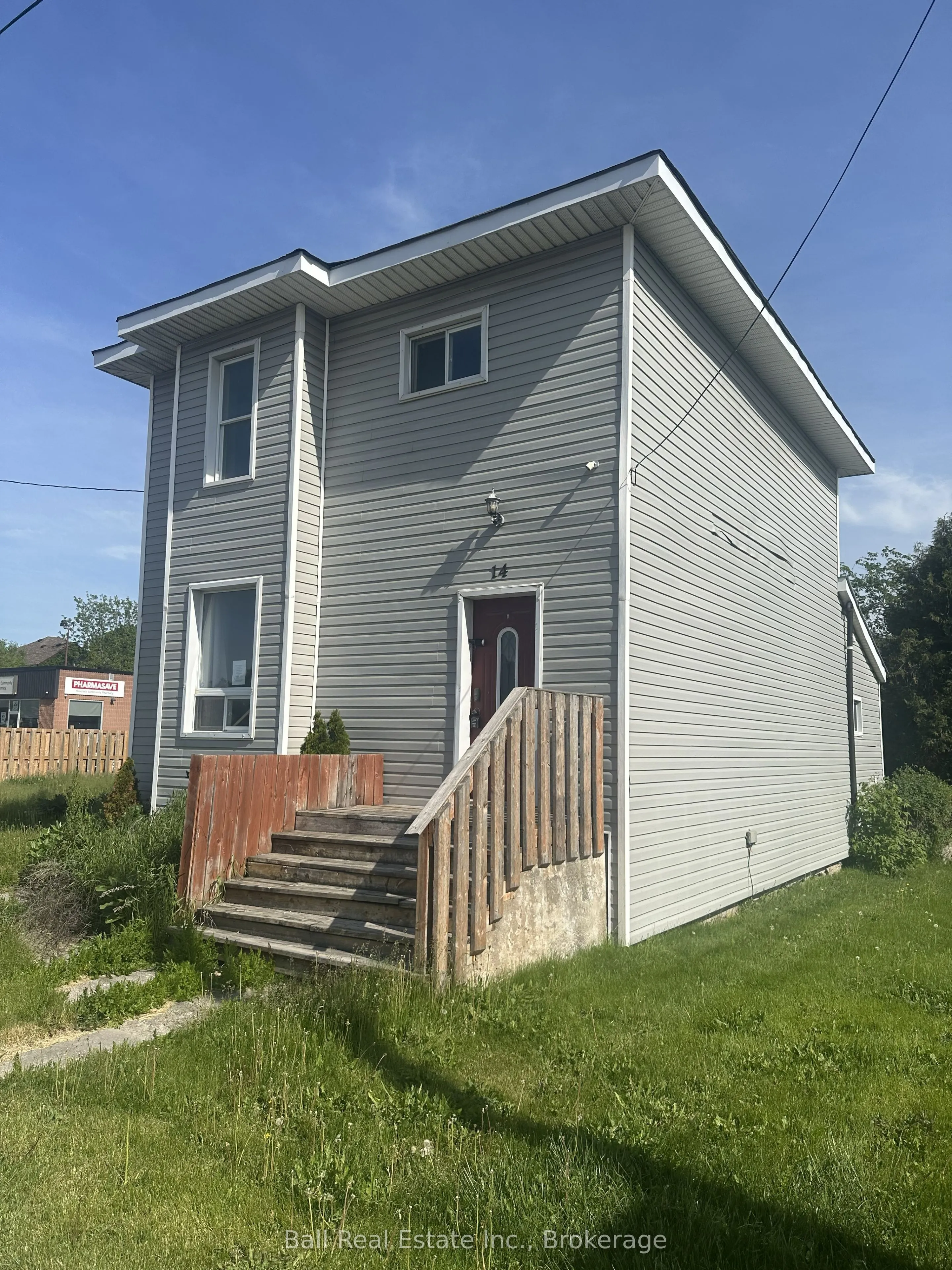 14 Ottawa Street W