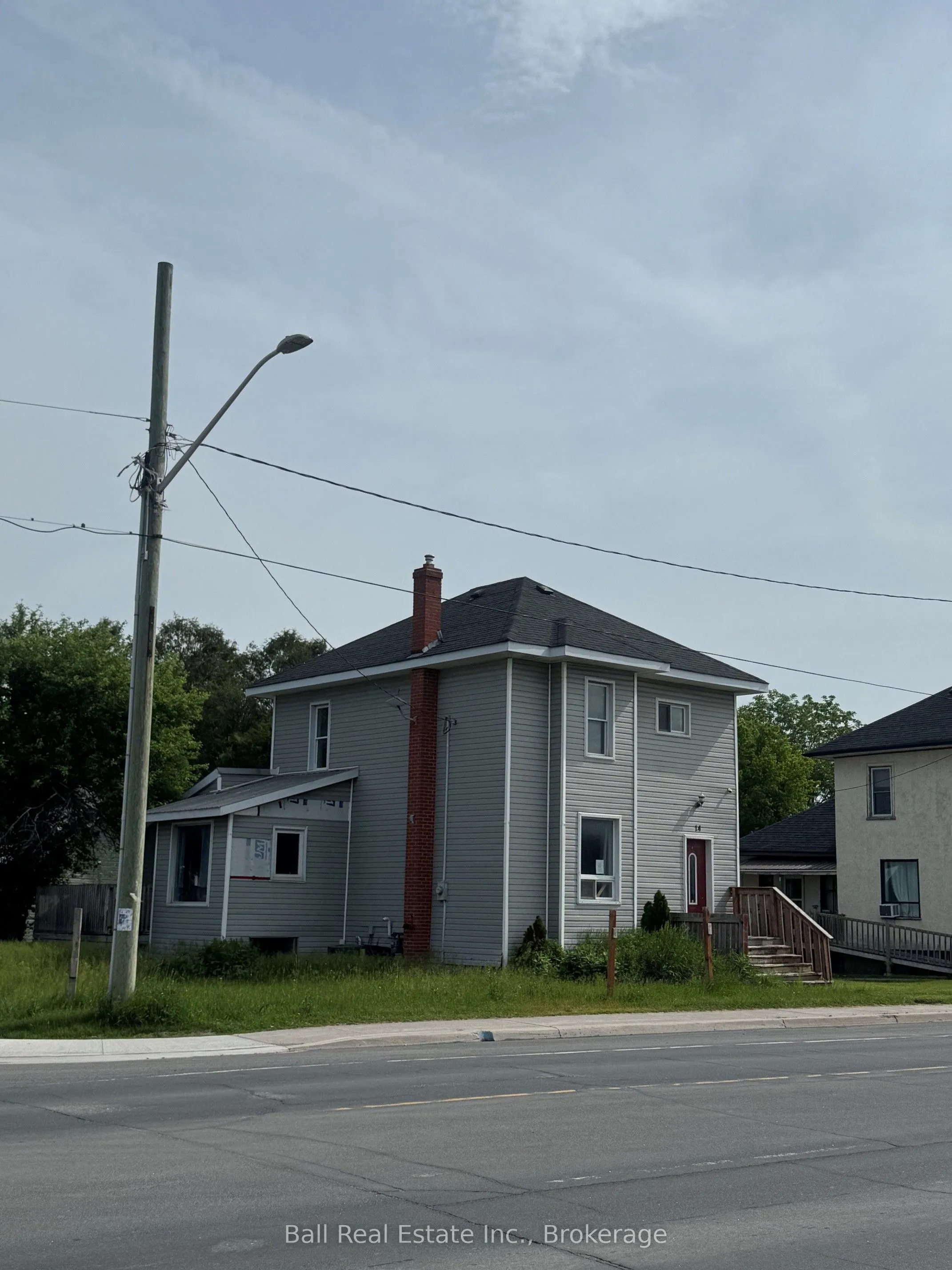 14 Ottawa Street W