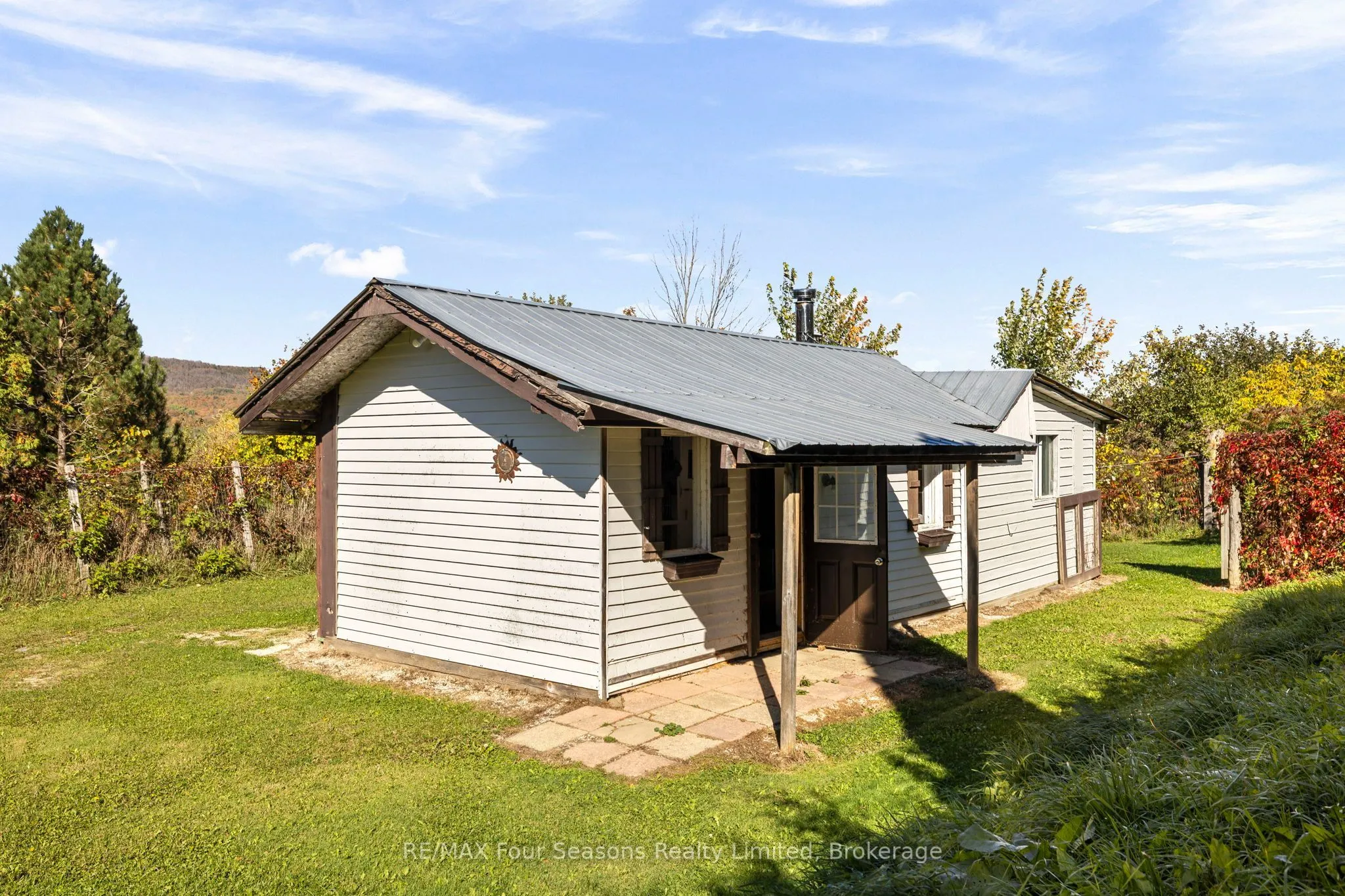 529685 Pretty River Rd. Townline N