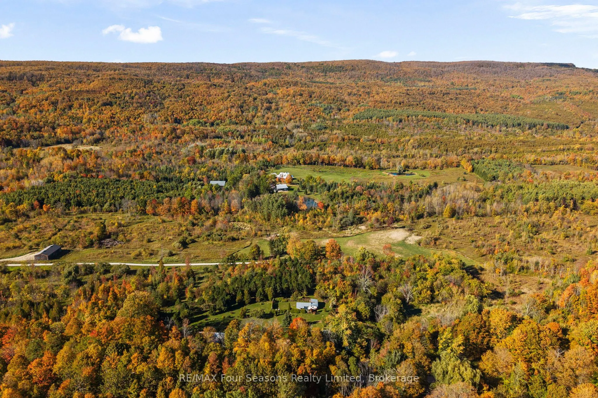 529685 Pretty River Rd. Townline N
