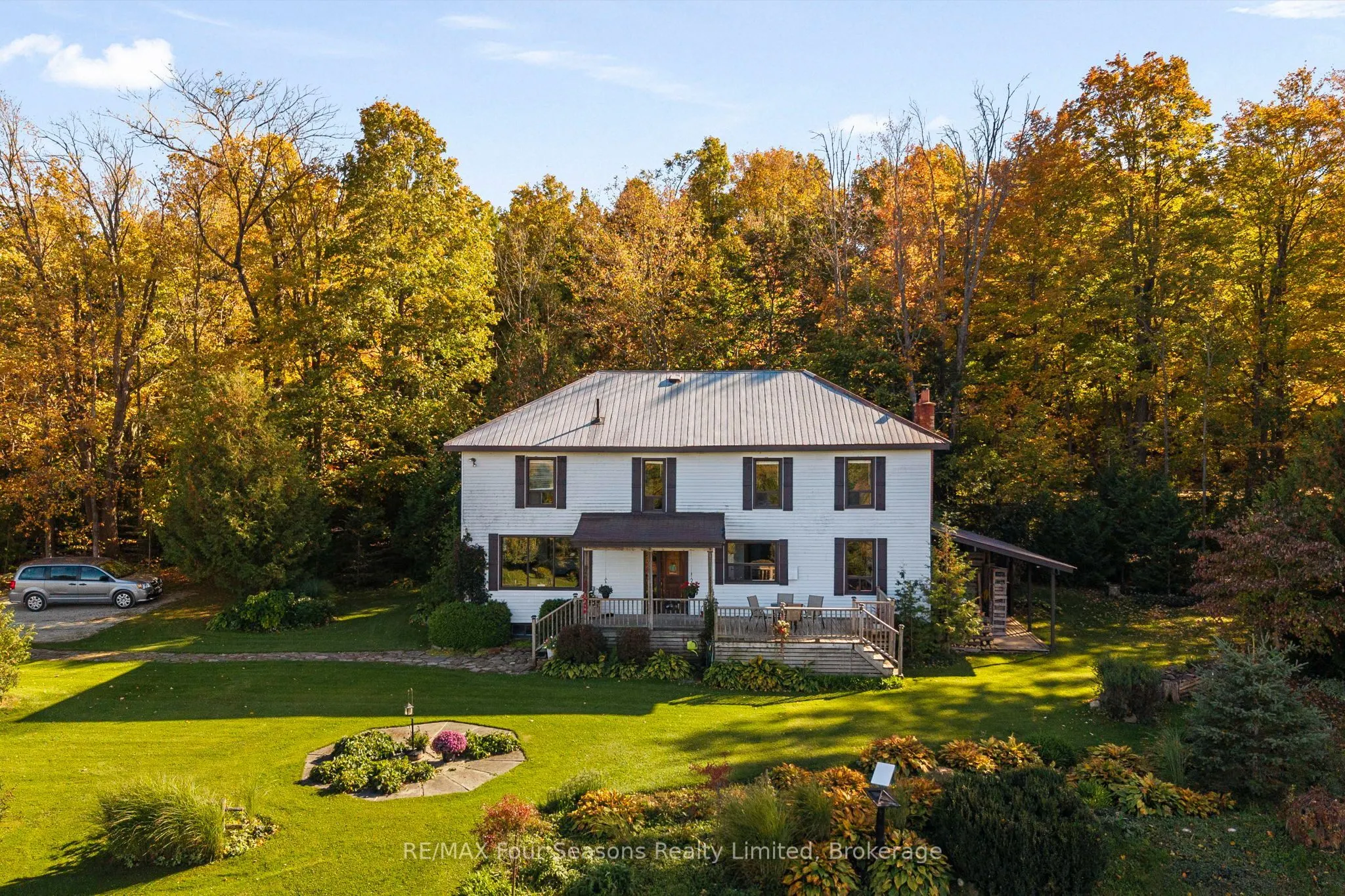 529685 Pretty River Rd. Townline N
