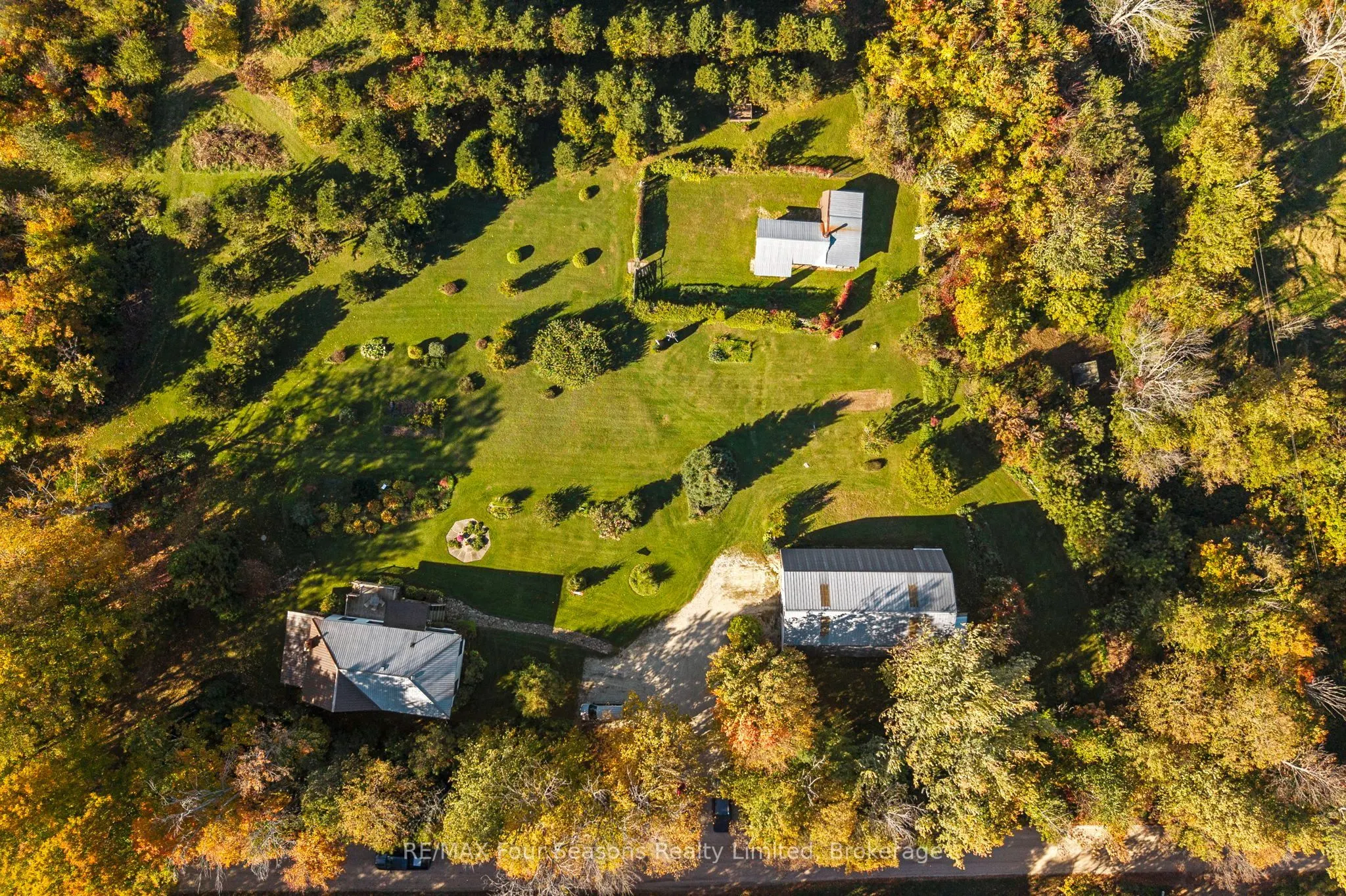529685 Pretty River Rd. Townline N