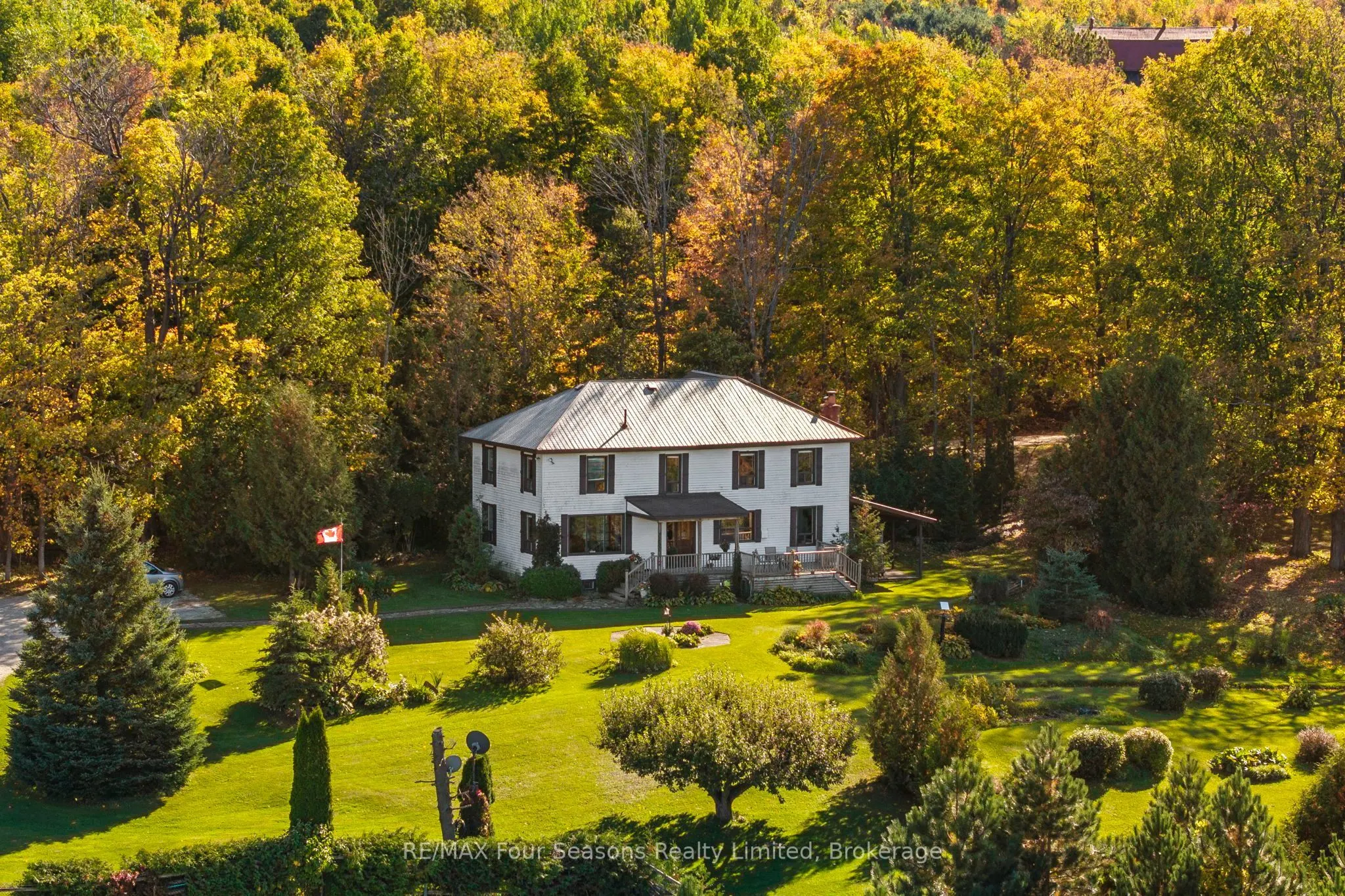 529685 Pretty River Rd. Townline N