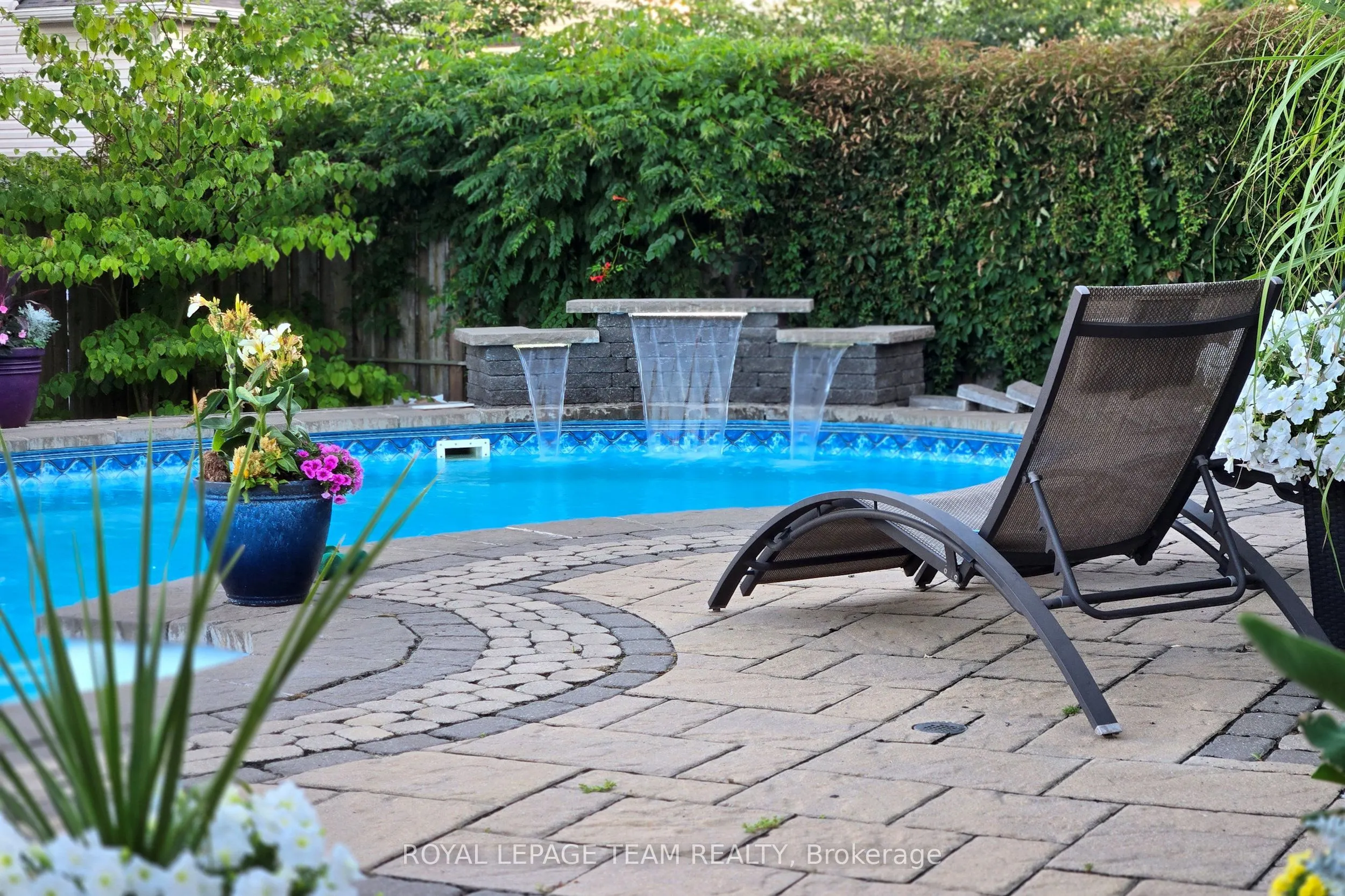 127 Coyote Crescent