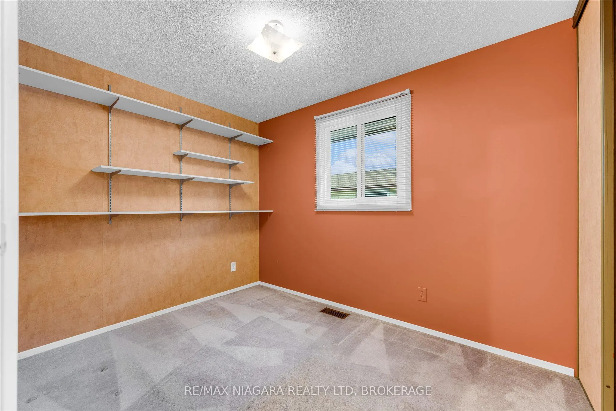 120 Elma Street