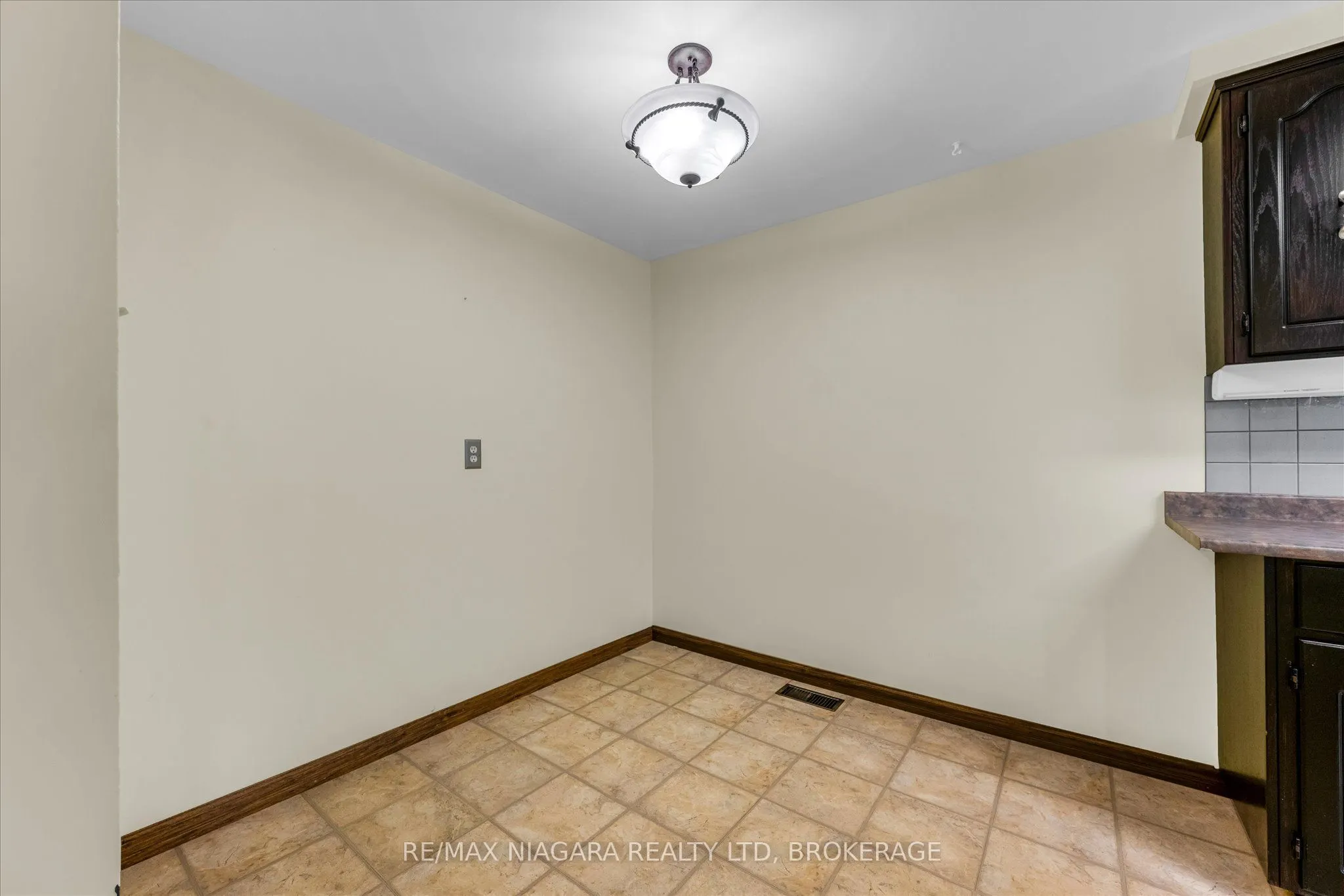 120 Elma Street