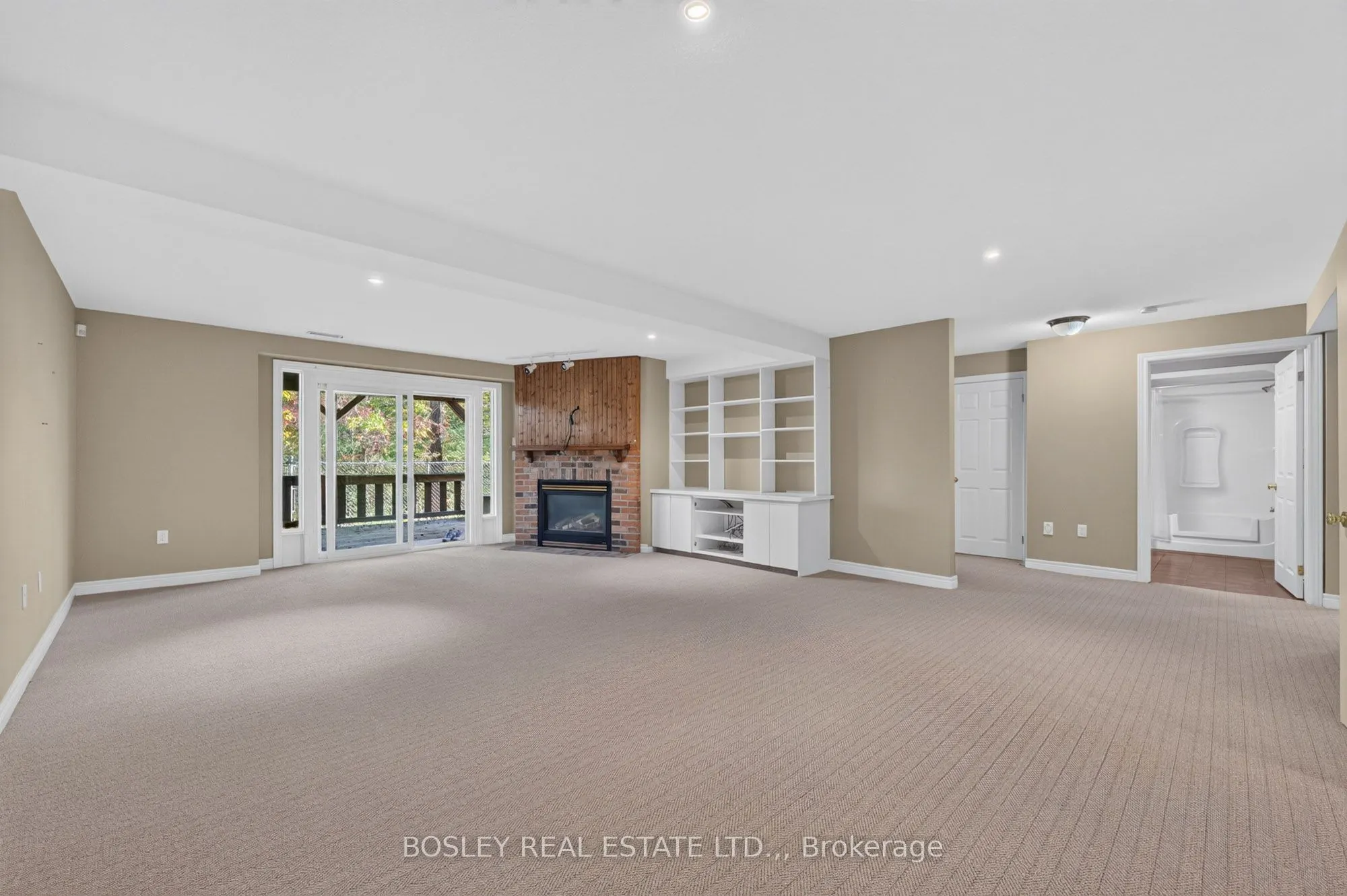 58 Glendale Avenue #12