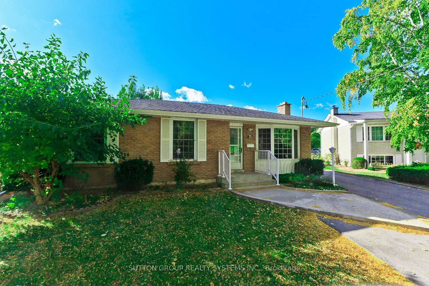 33 CRESCENTWOOD Drive #Main