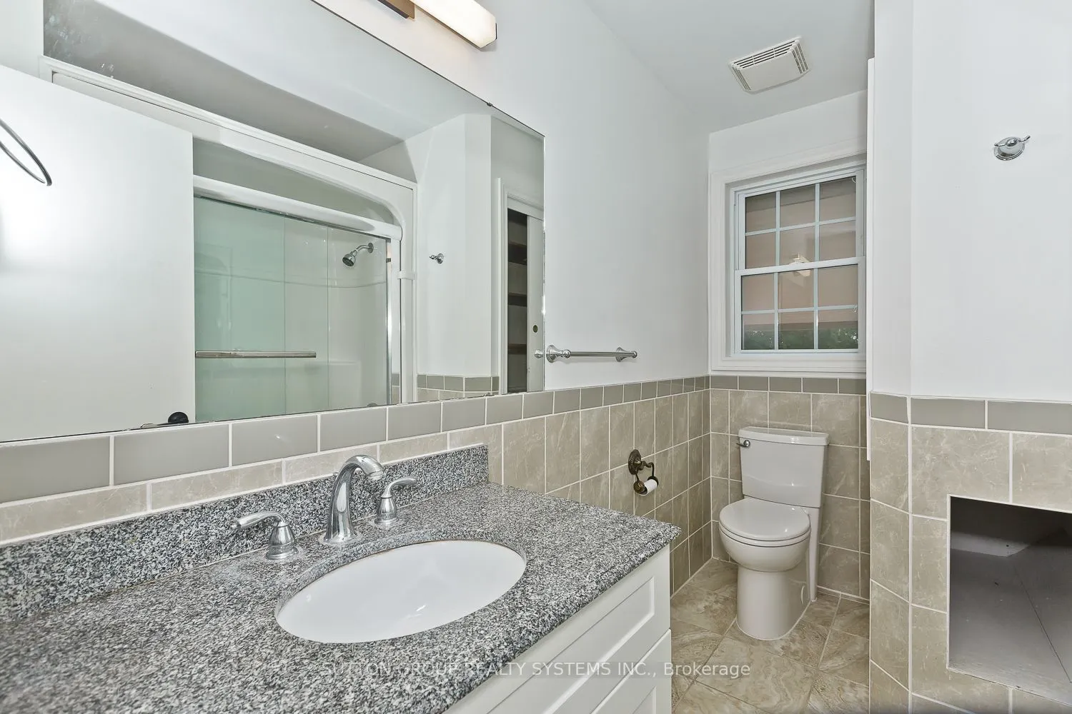 33 CRESCENTWOOD Drive #Main