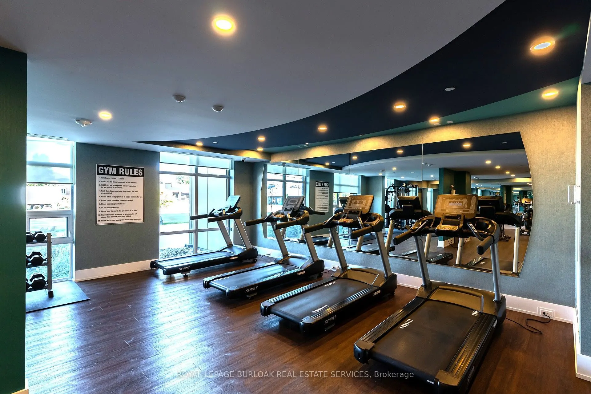 450 Dundas Street E #516