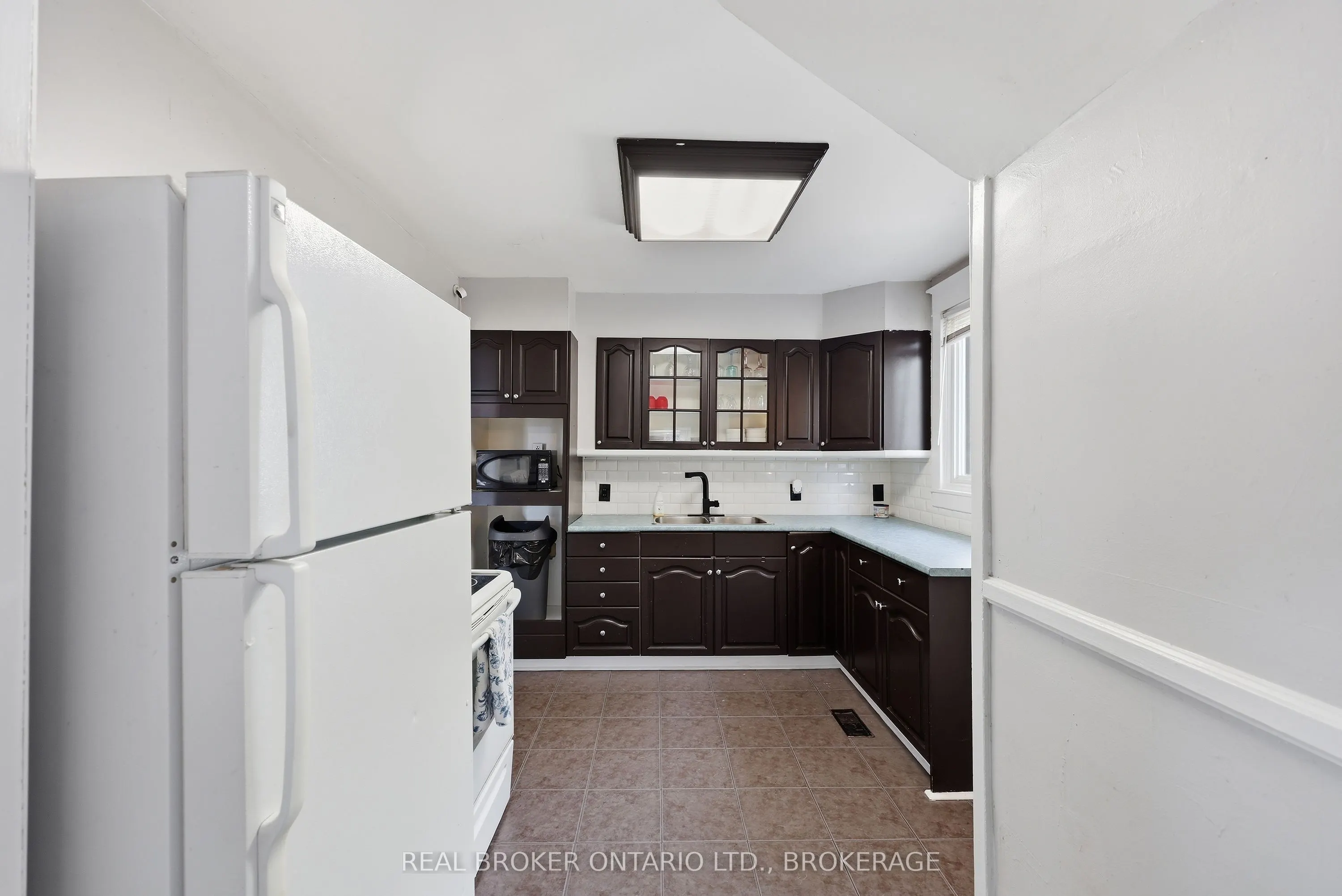 657 COLLINS BAY Road