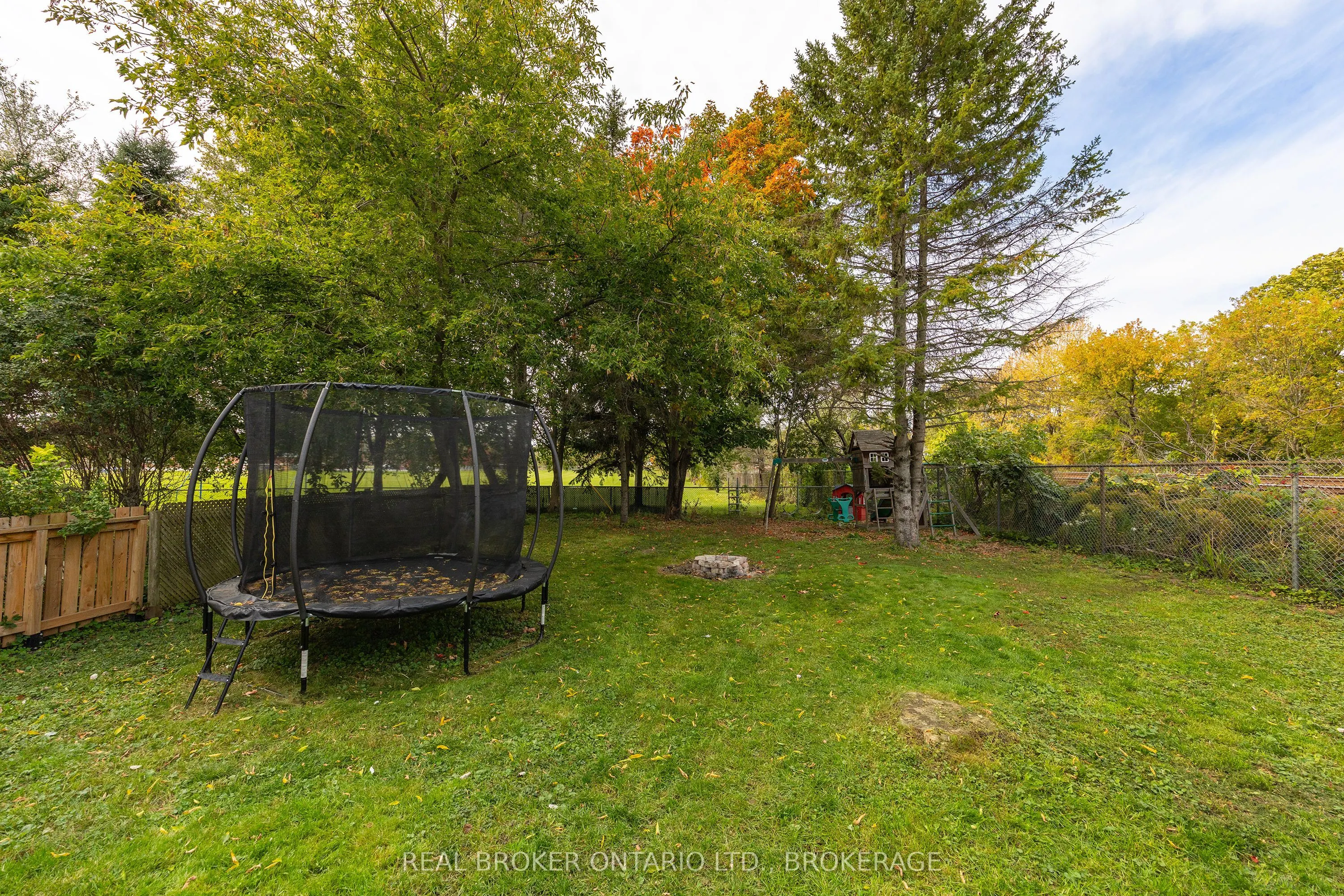 657 COLLINS BAY Road