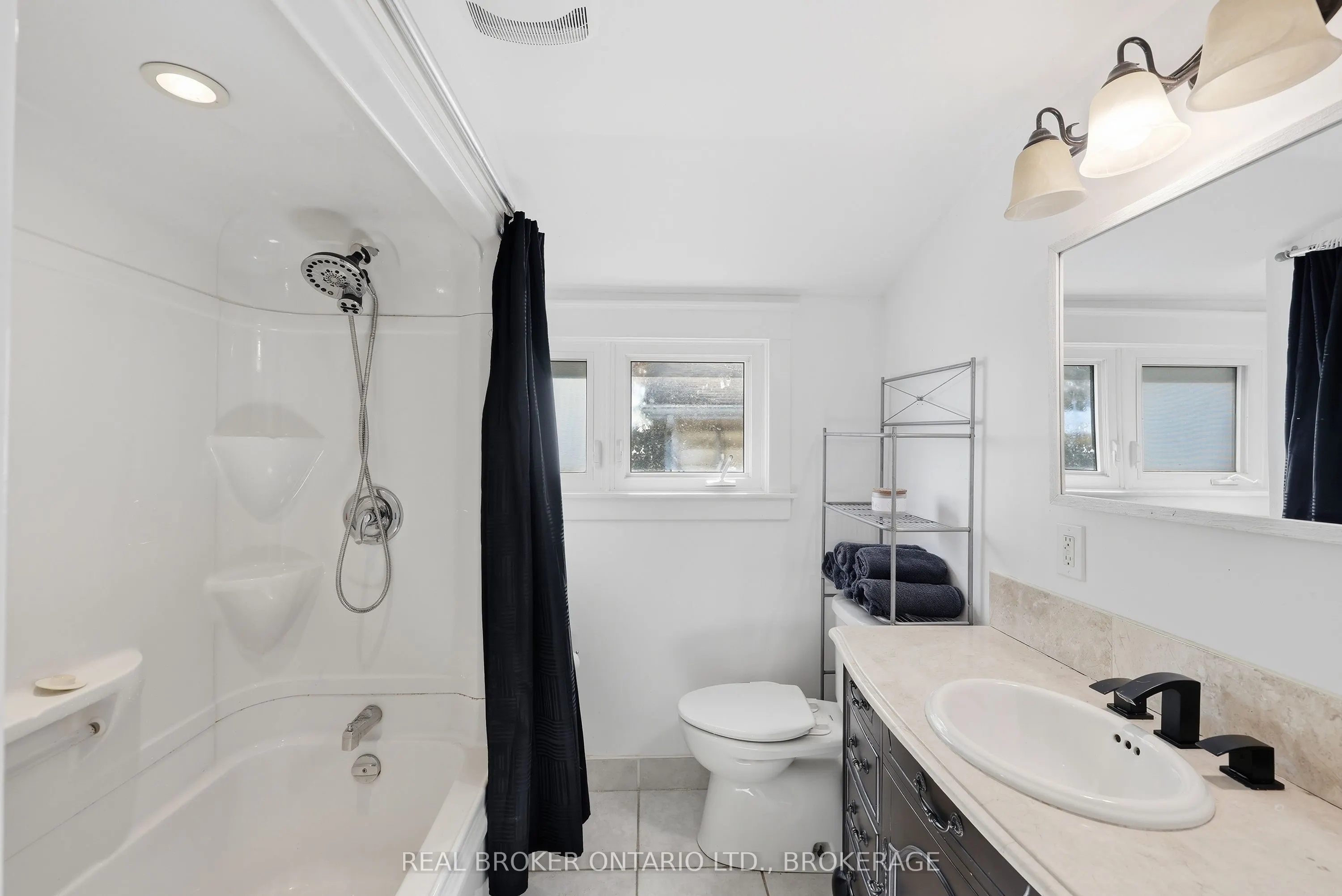 657 COLLINS BAY Road