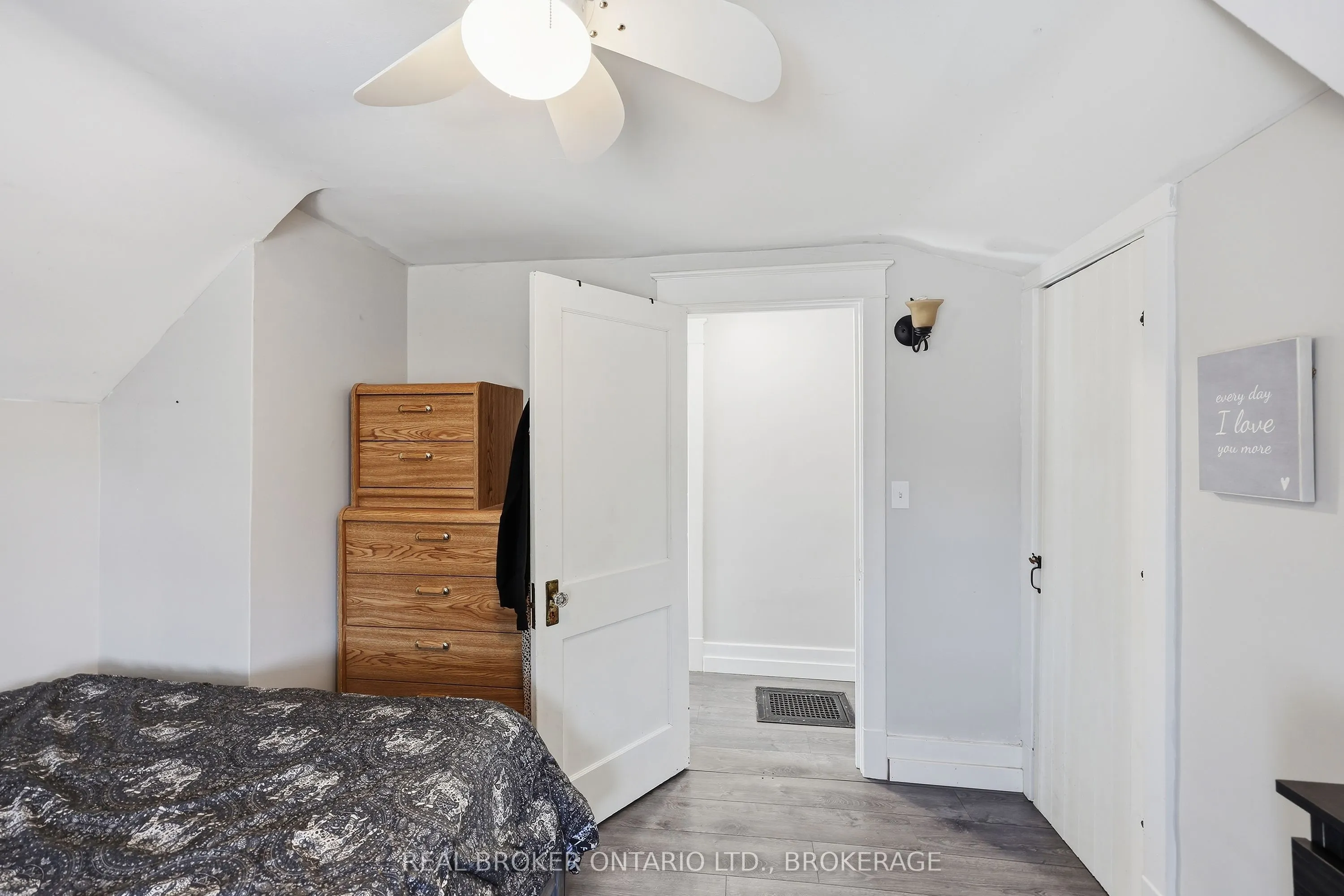 657 COLLINS BAY Road