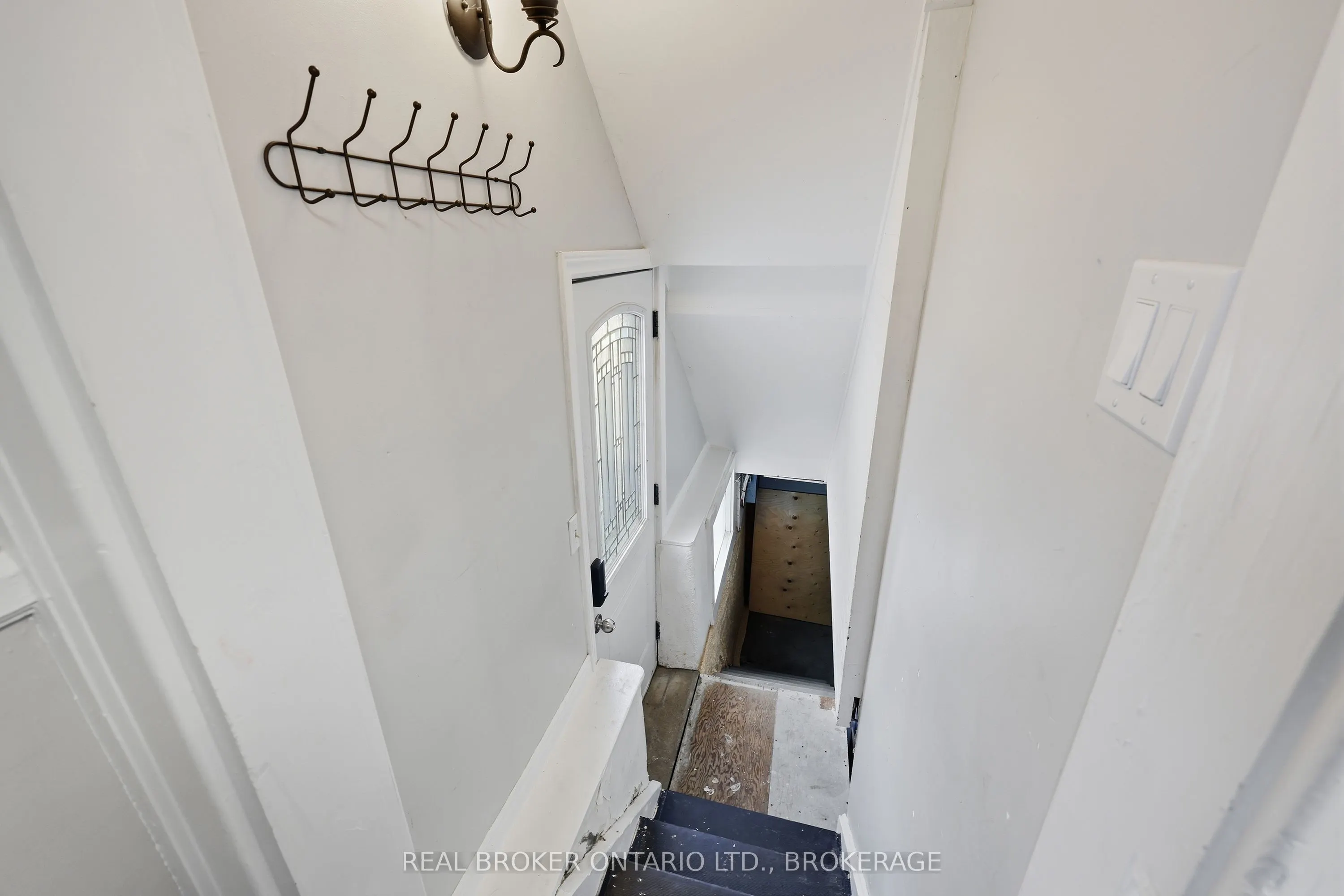 657 COLLINS BAY Road