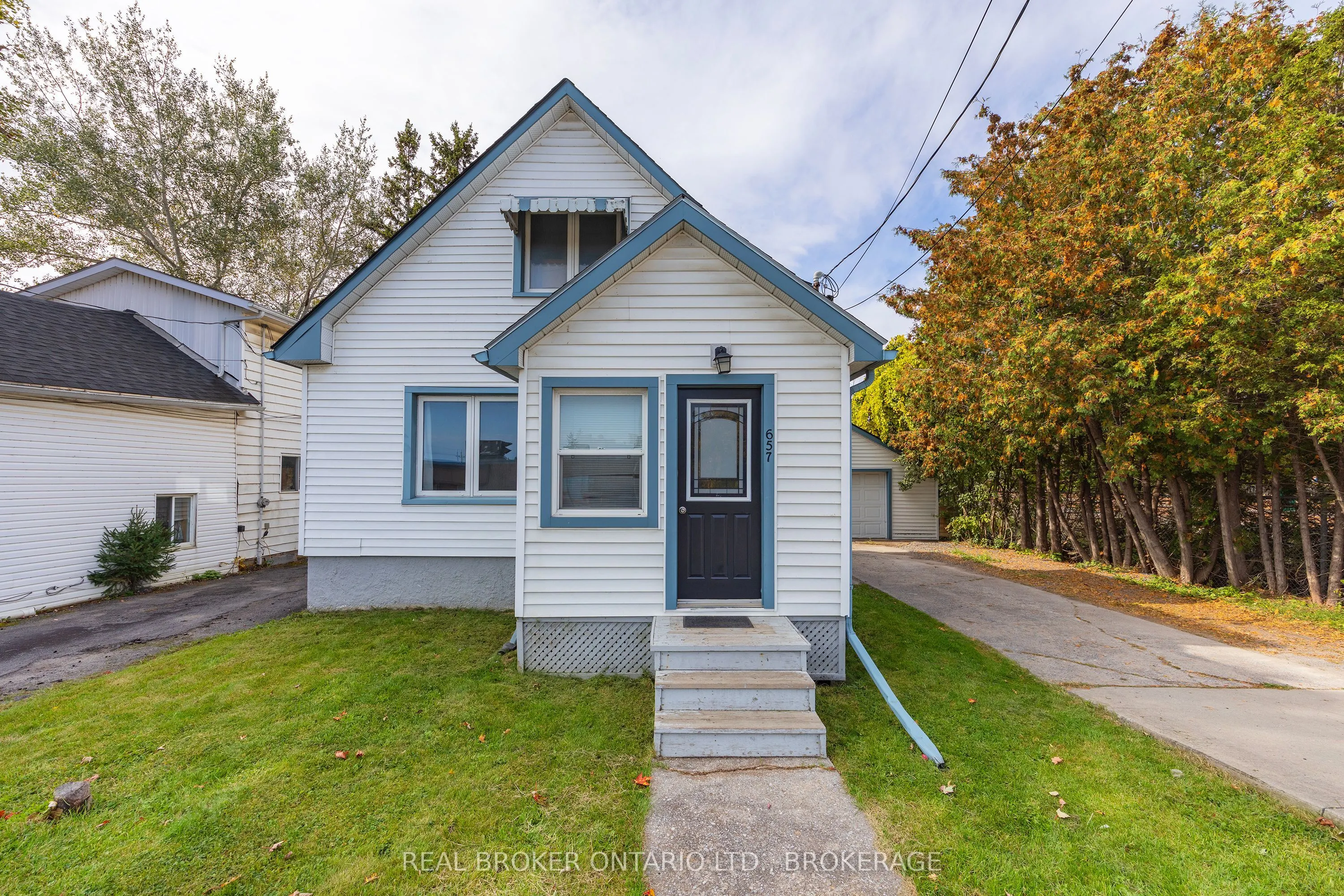 657 COLLINS BAY Road