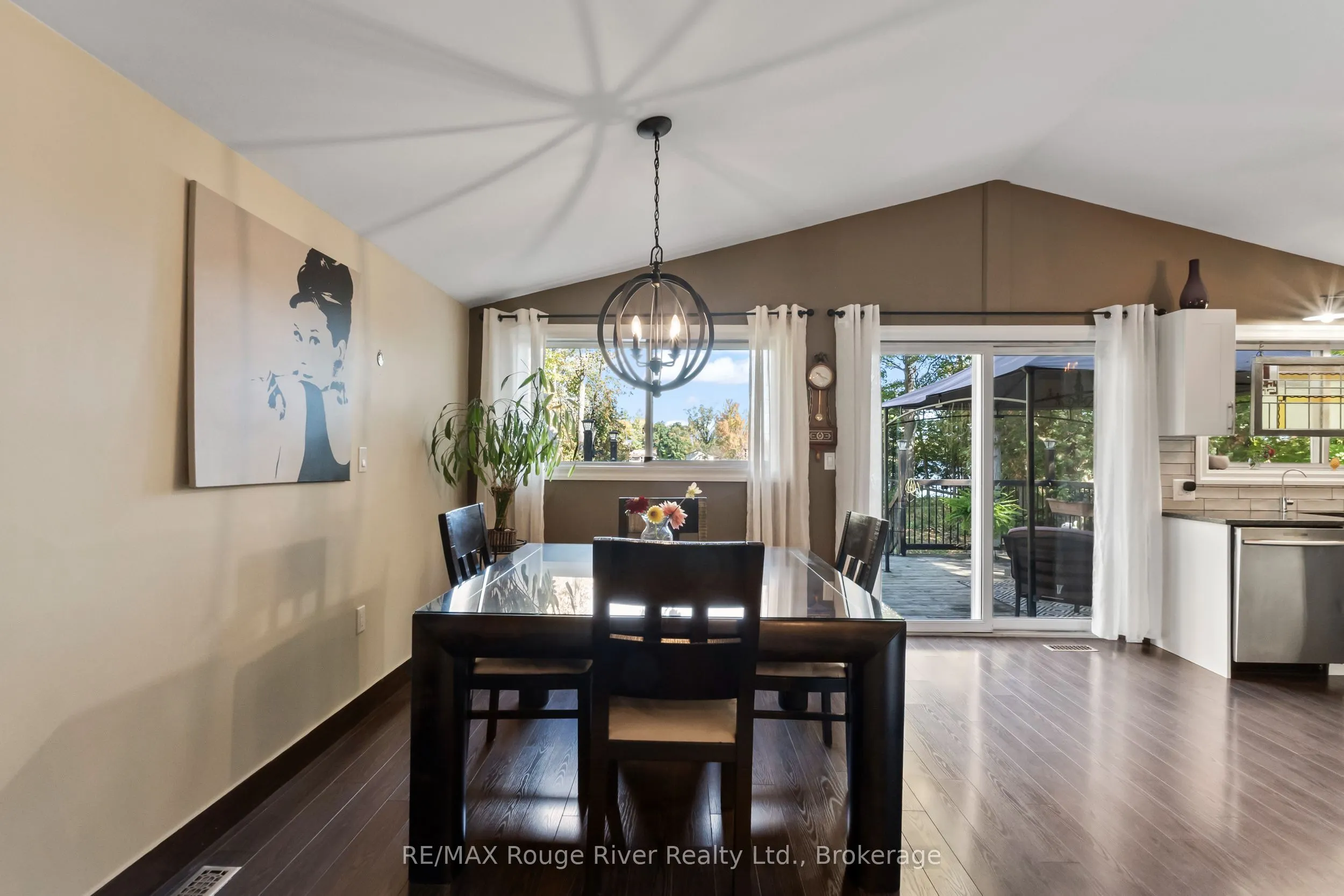 472 Canal Road