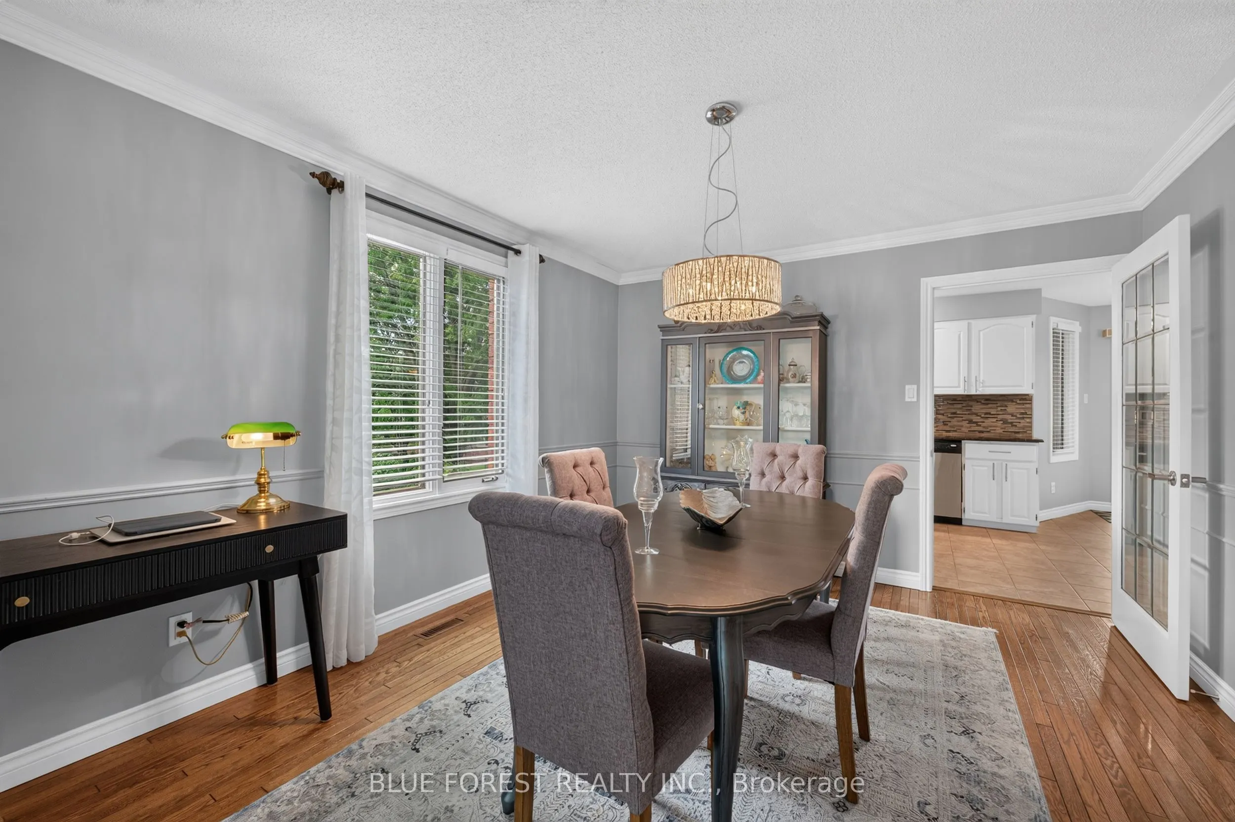 1039 Country Club Court