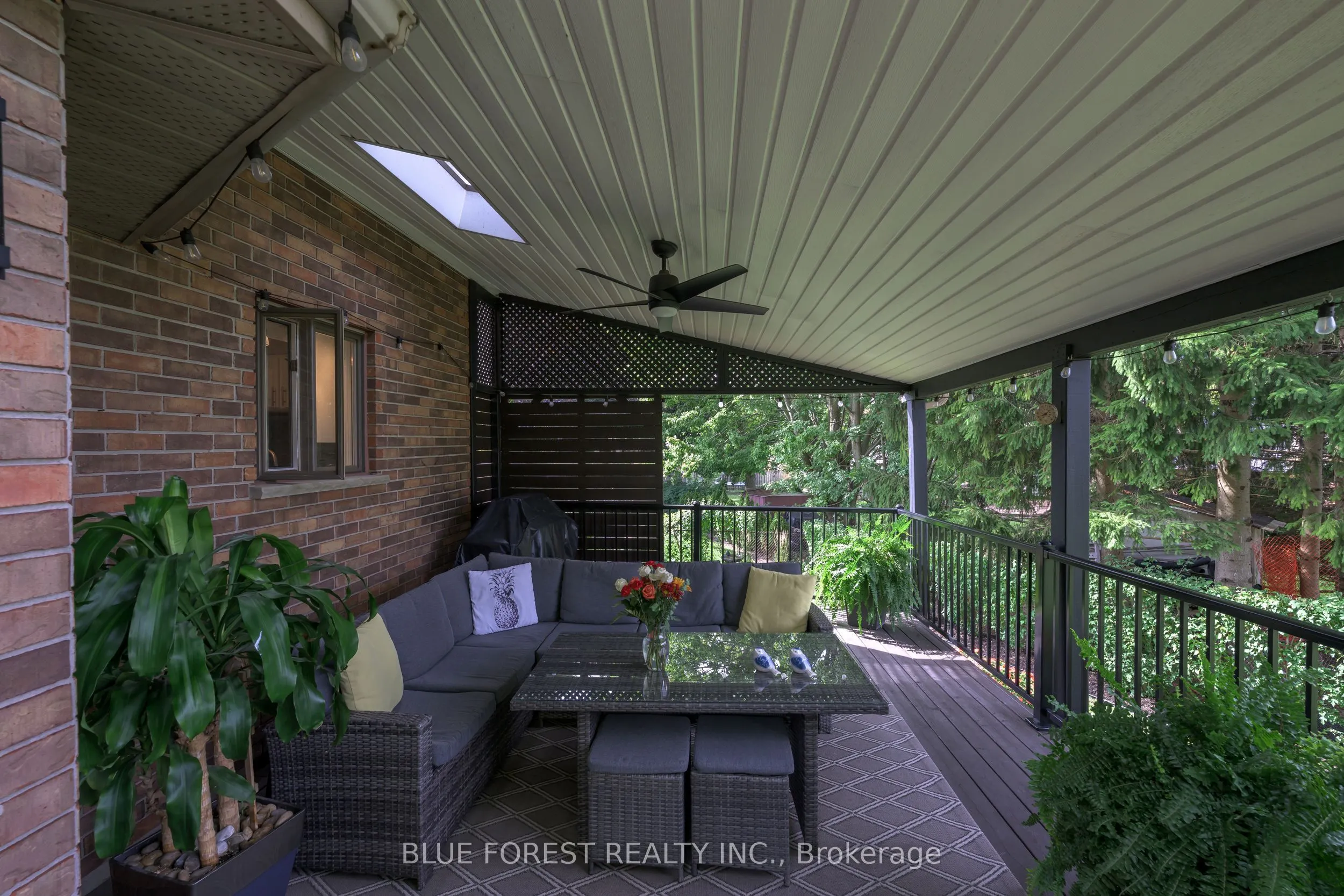 1039 Country Club Court