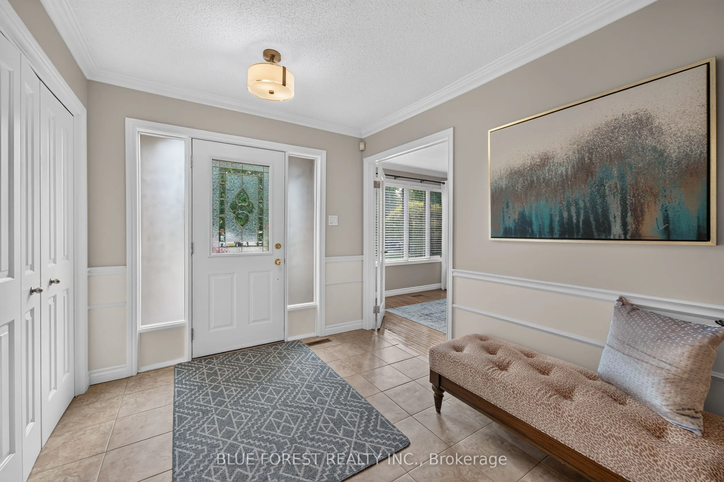 1039 Country Club Court