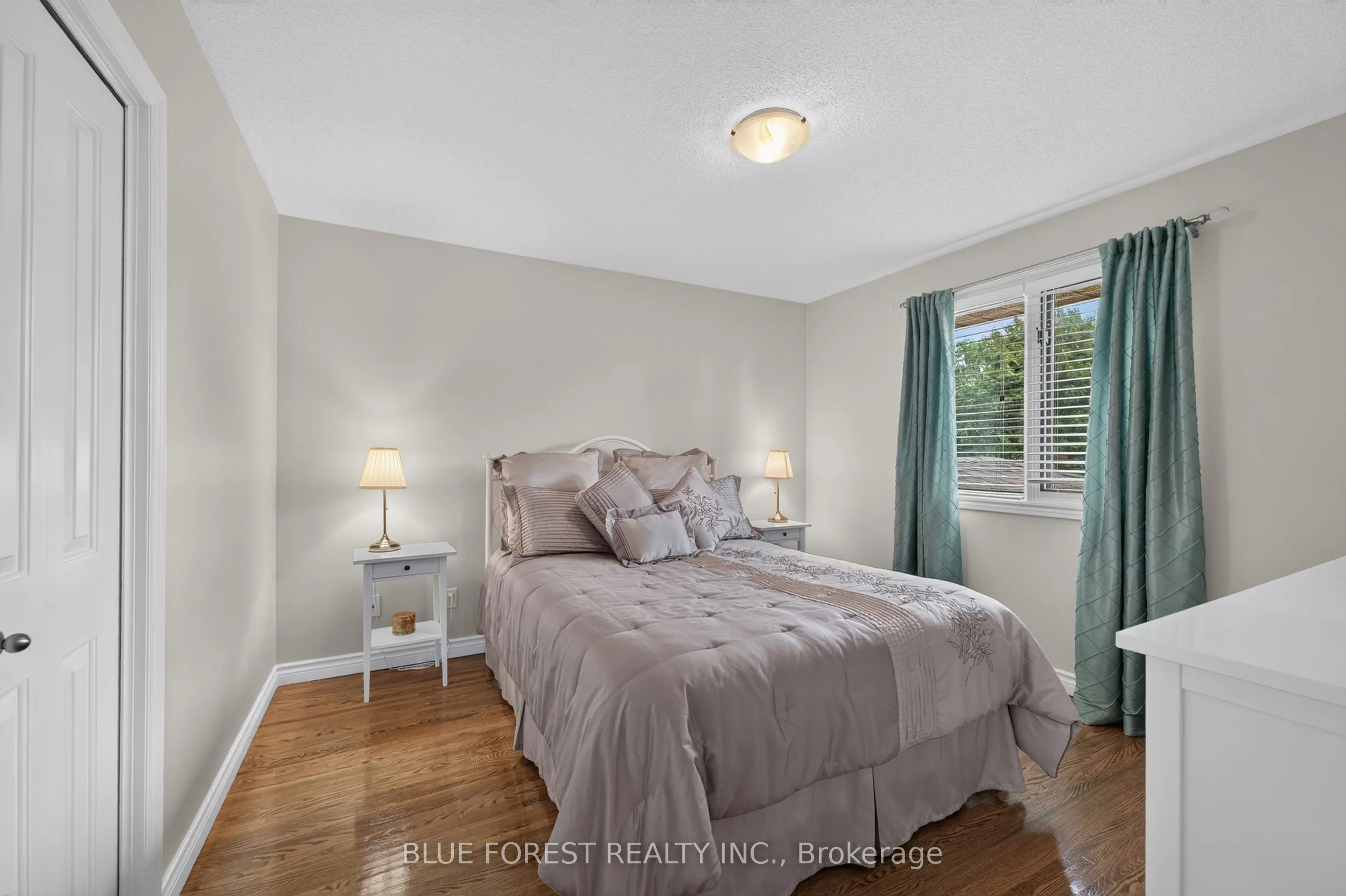 1039 Country Club Court