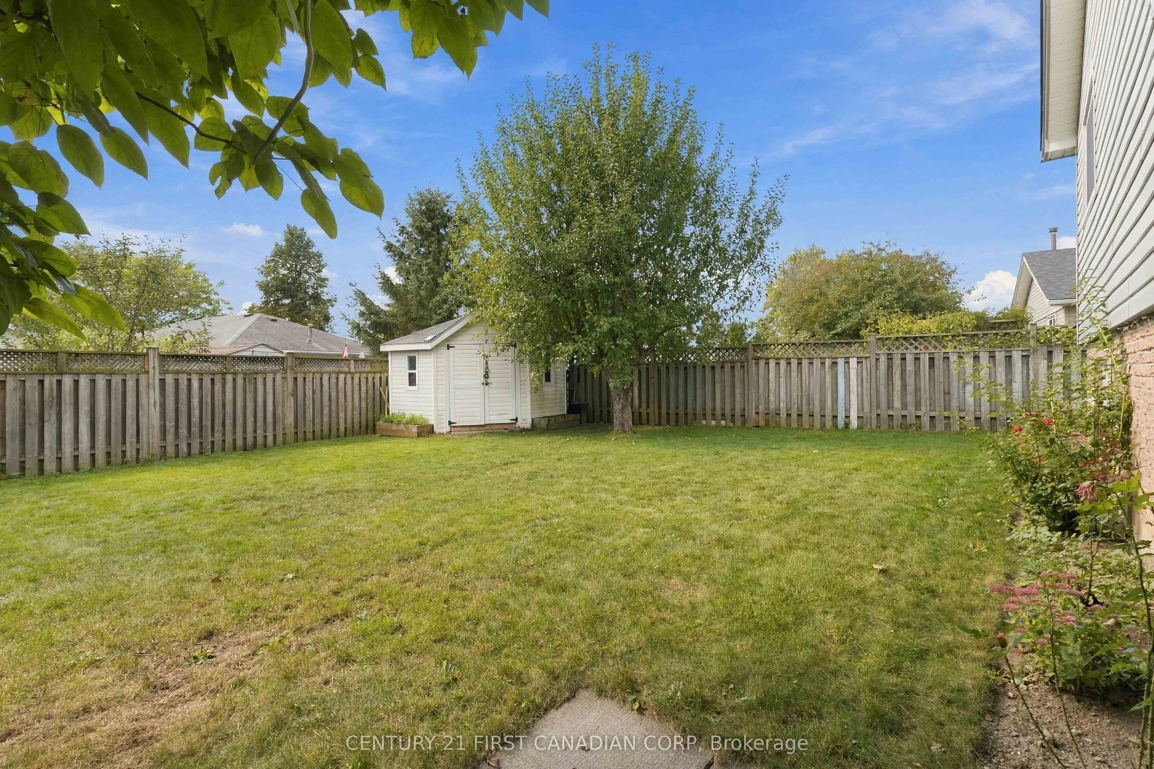 17 ARCHER Crescent