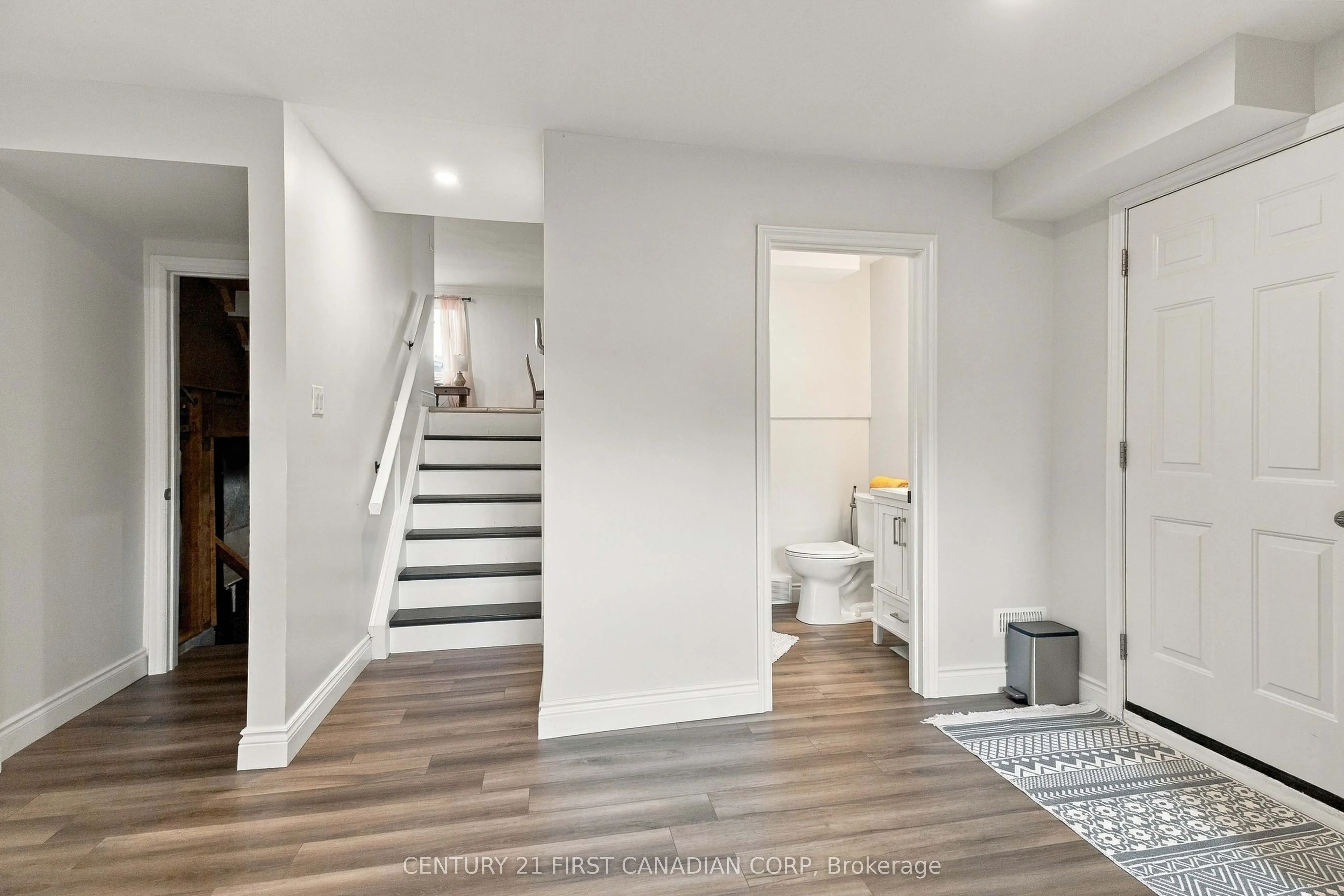 17 ARCHER Crescent