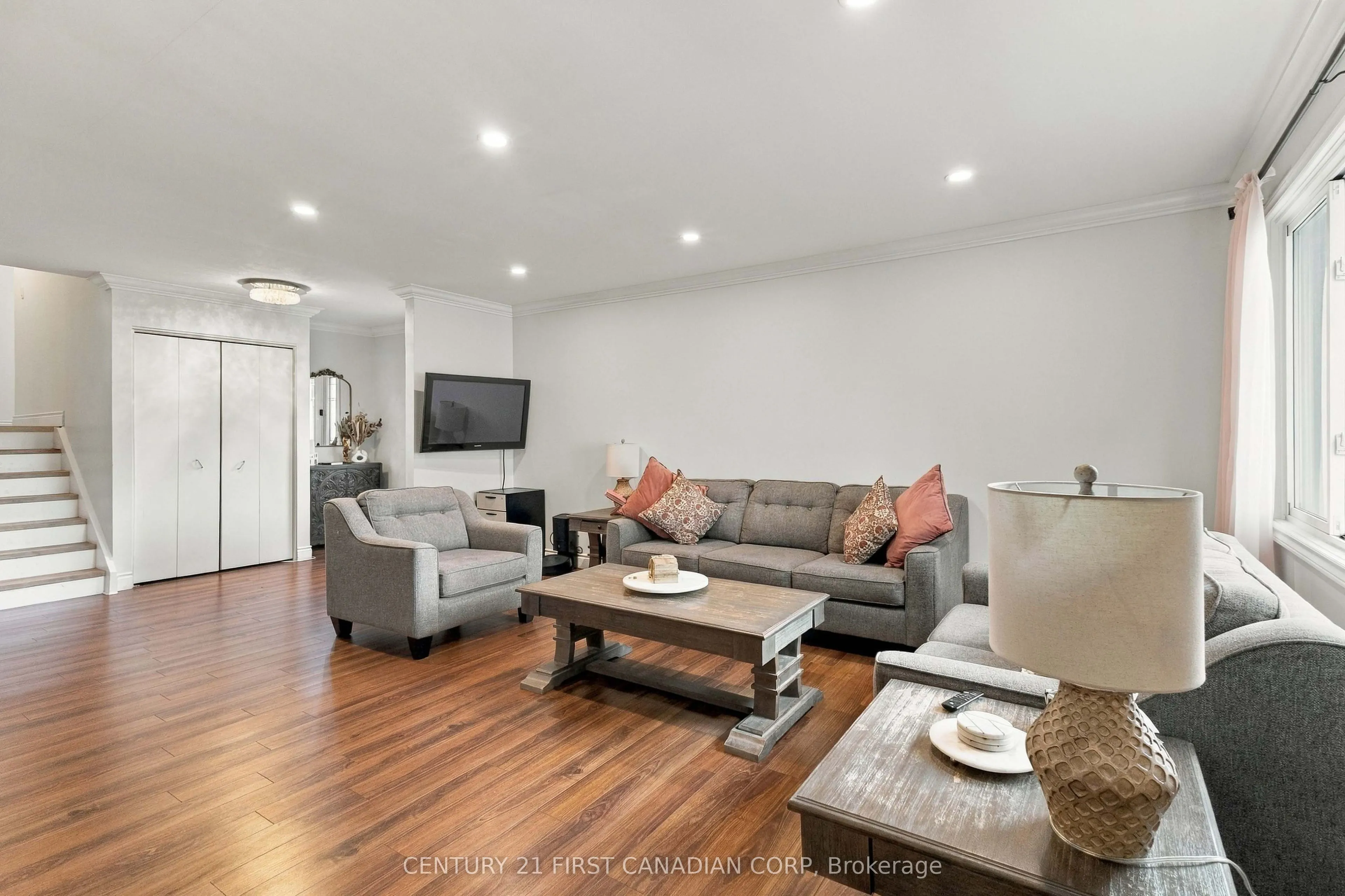17 ARCHER Crescent