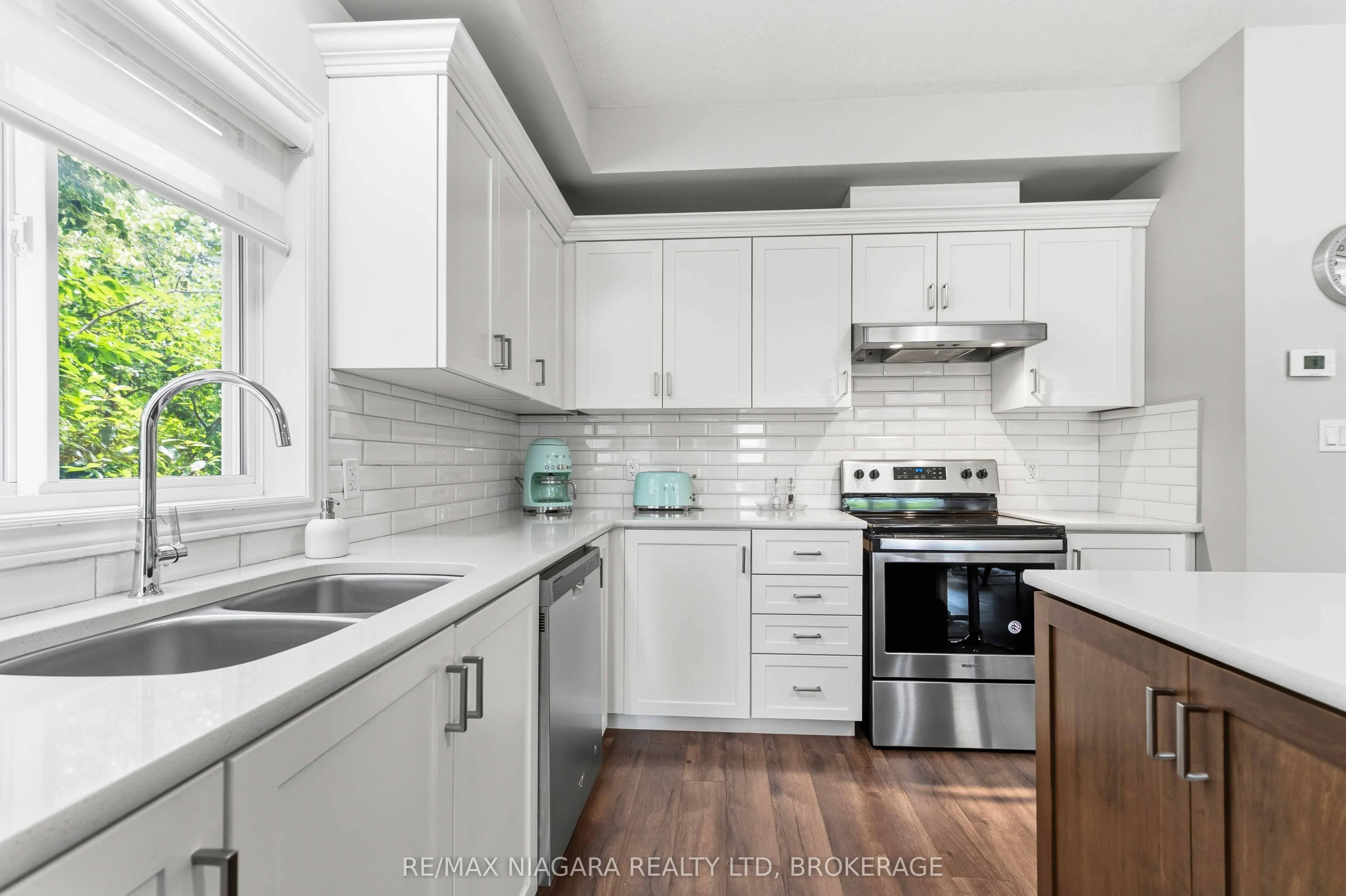 23B Bloomfield Avenue
