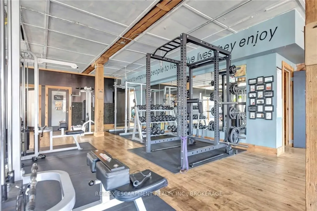 380 King Street E