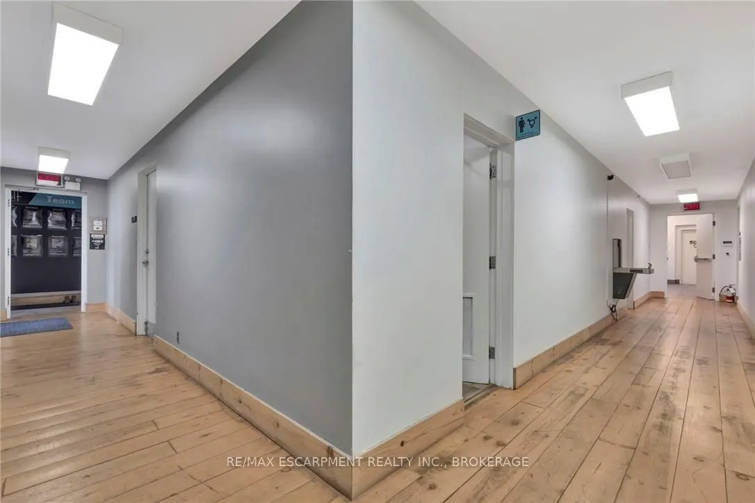 380 King Street E