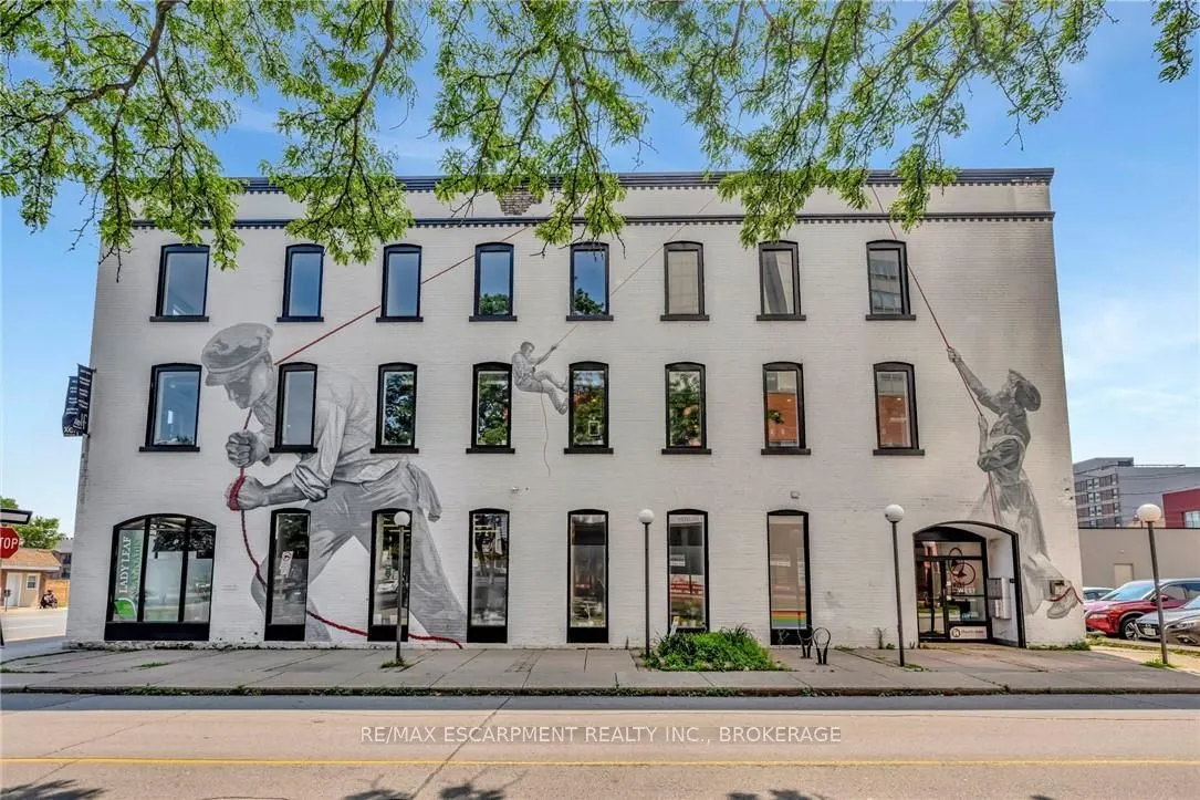 380 King Street E