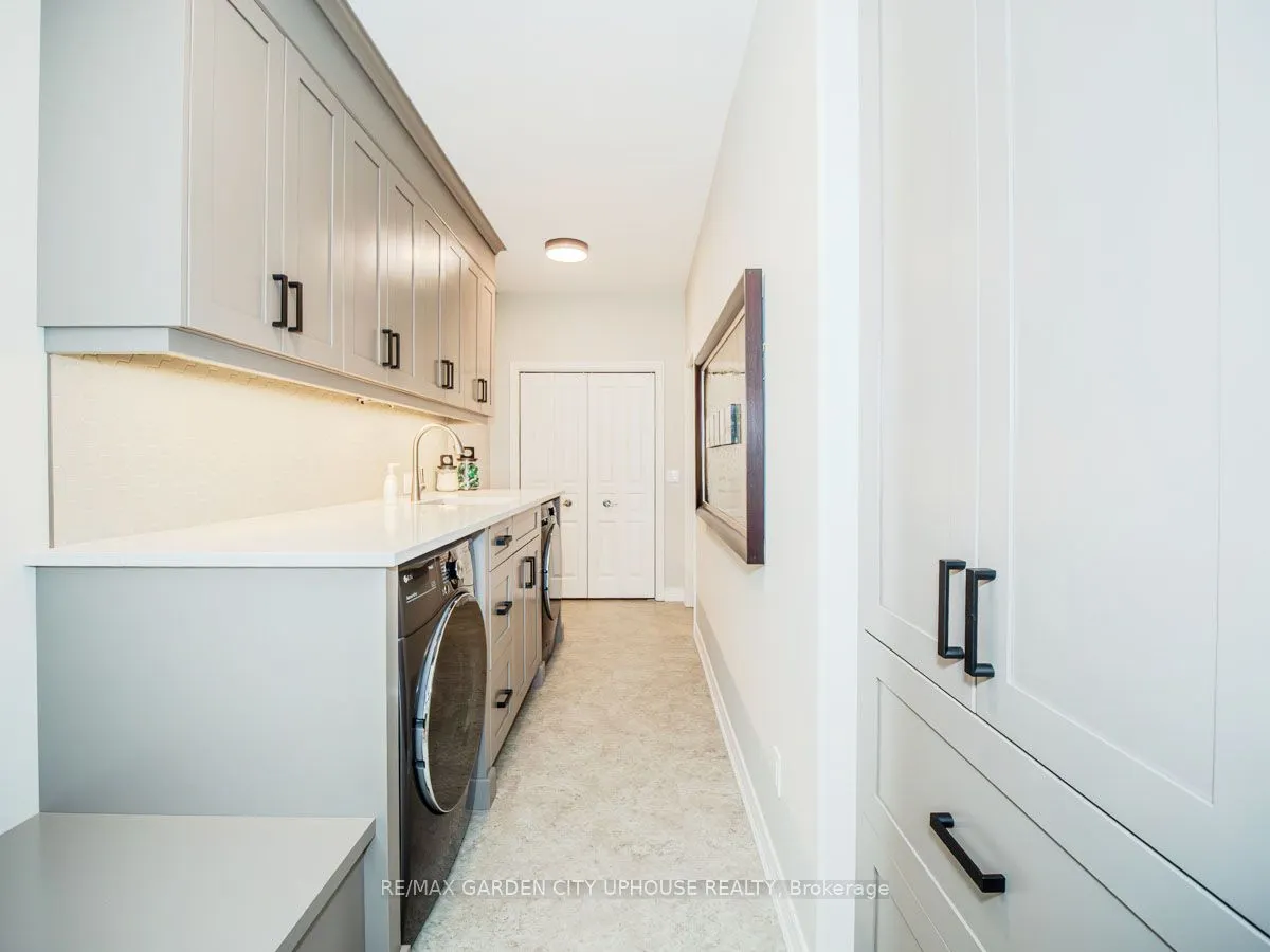45 Oarsman Crescent