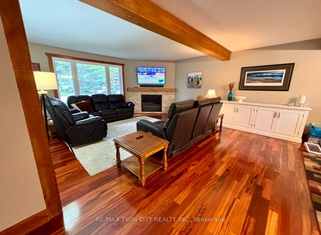 136 Carmichael Crescent