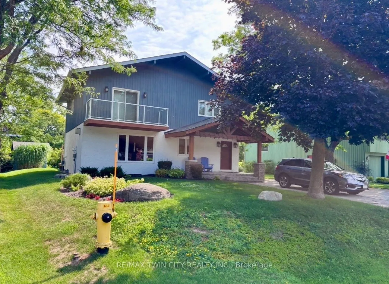 136 Carmichael Crescent