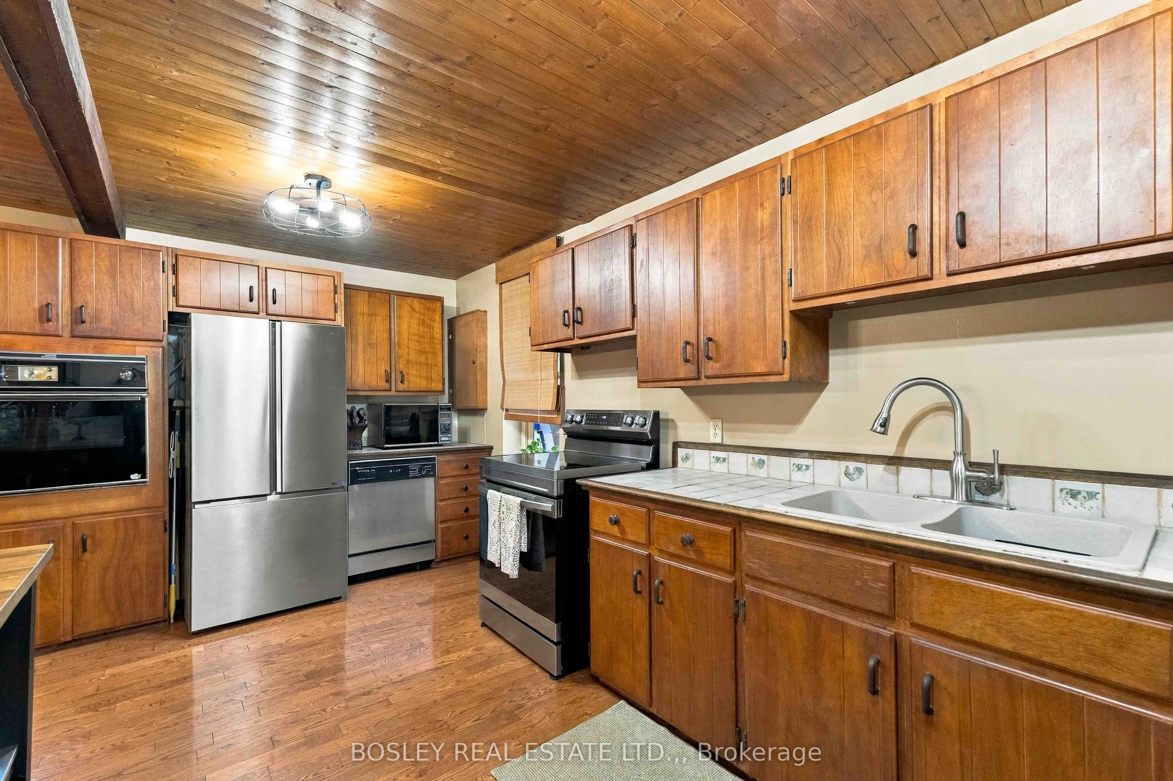 860 Moyer Road