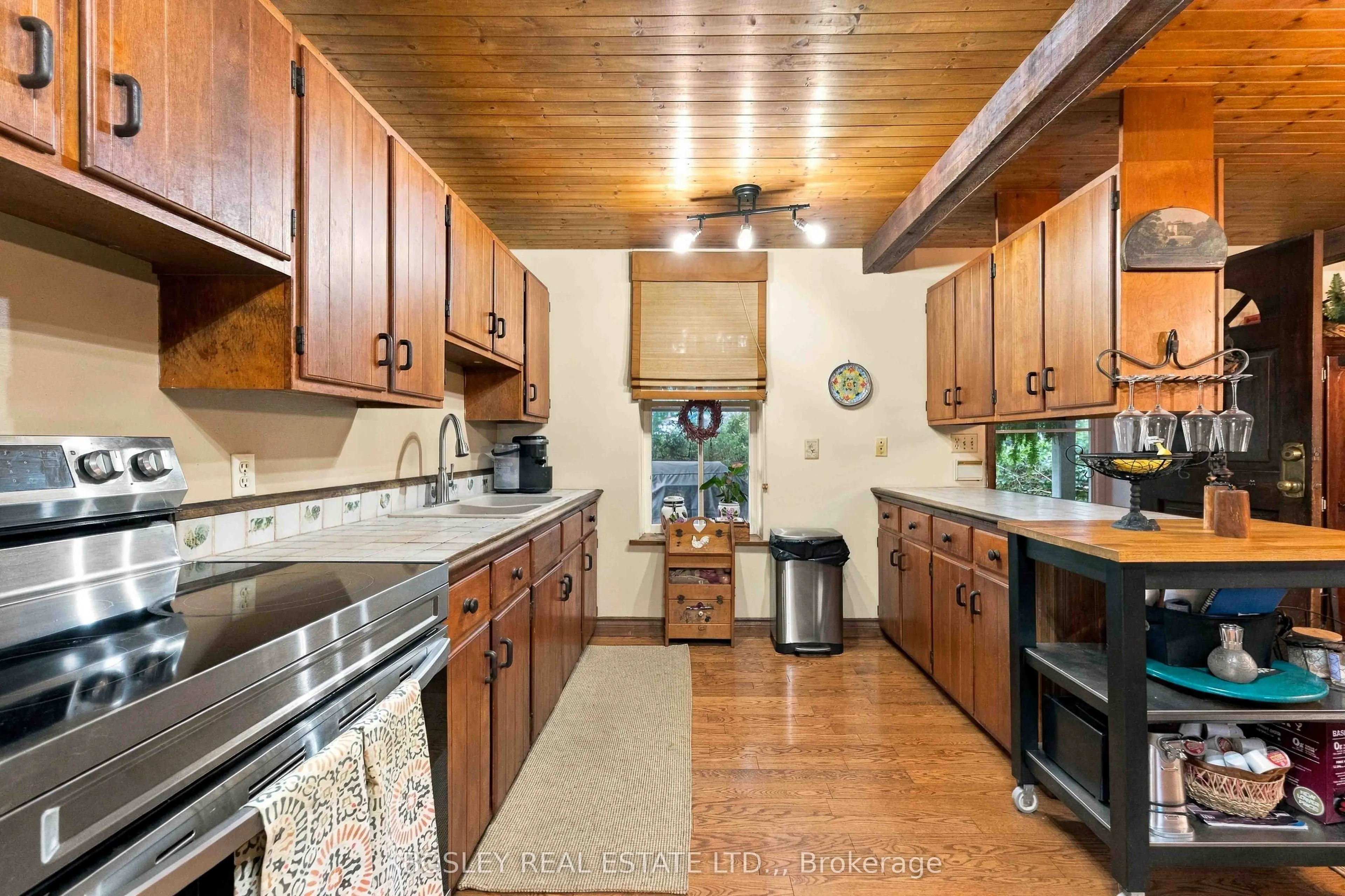 860 Moyer Road