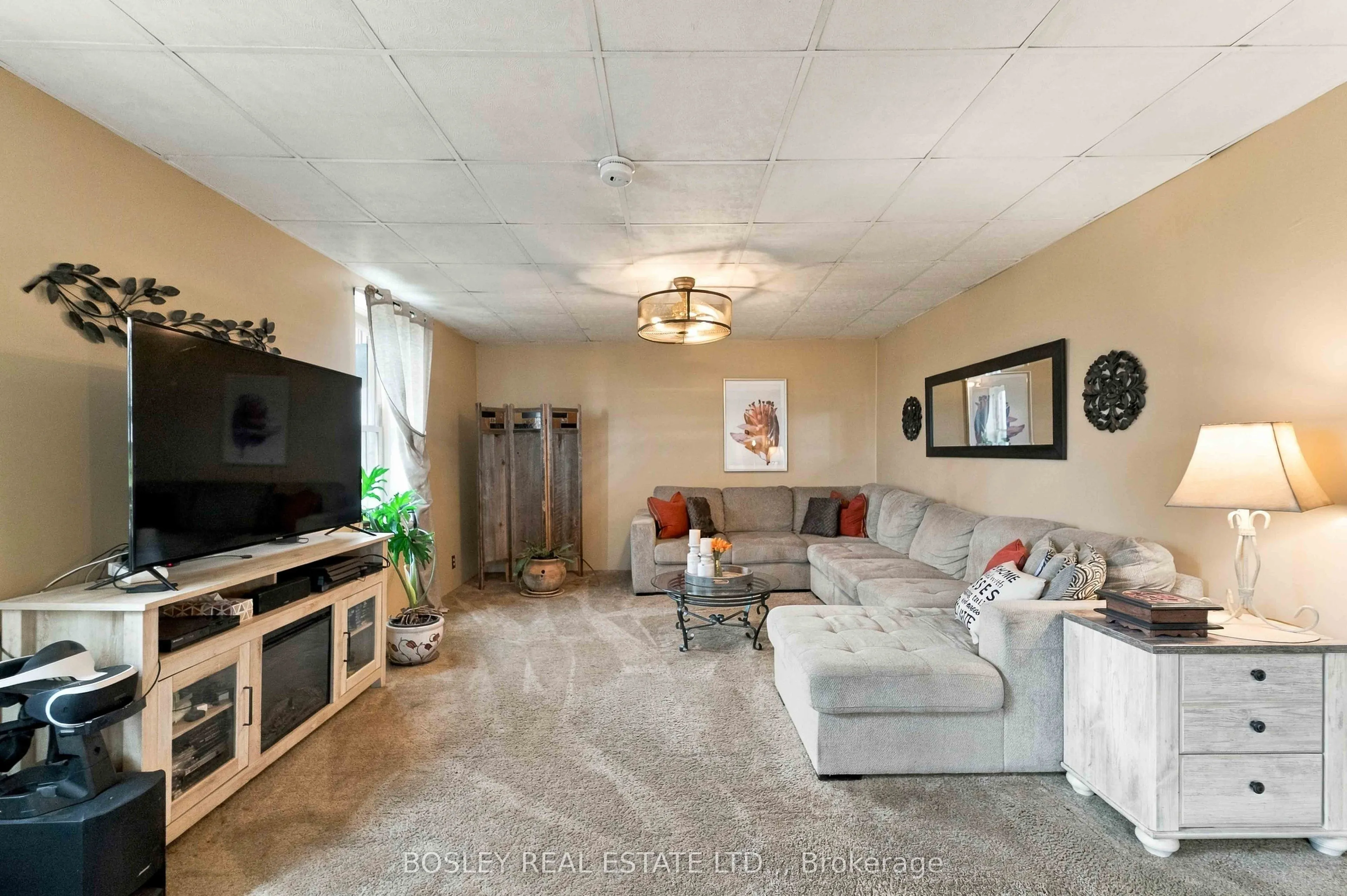 860 Moyer Road