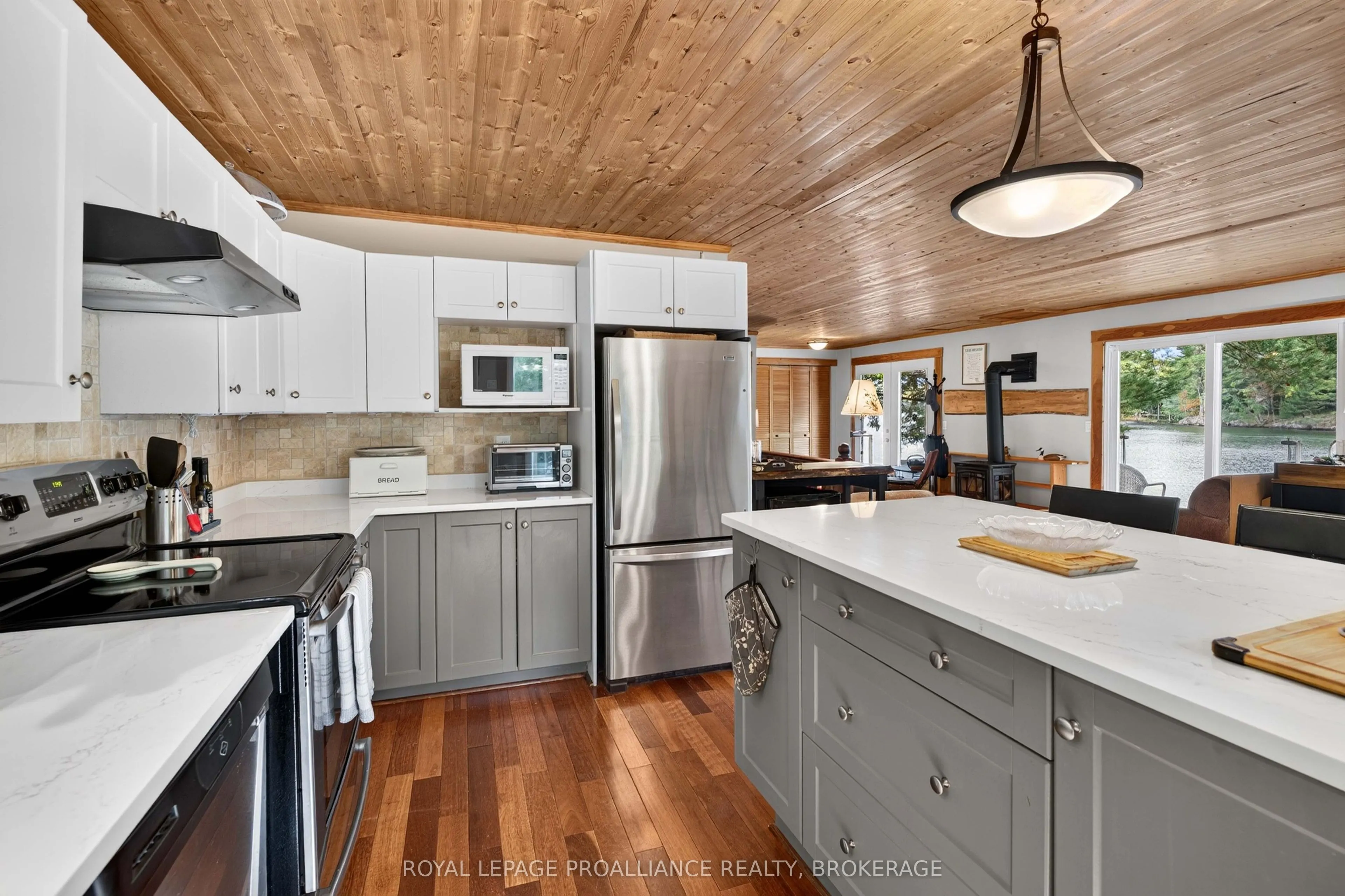 1124 Sawmill Lane