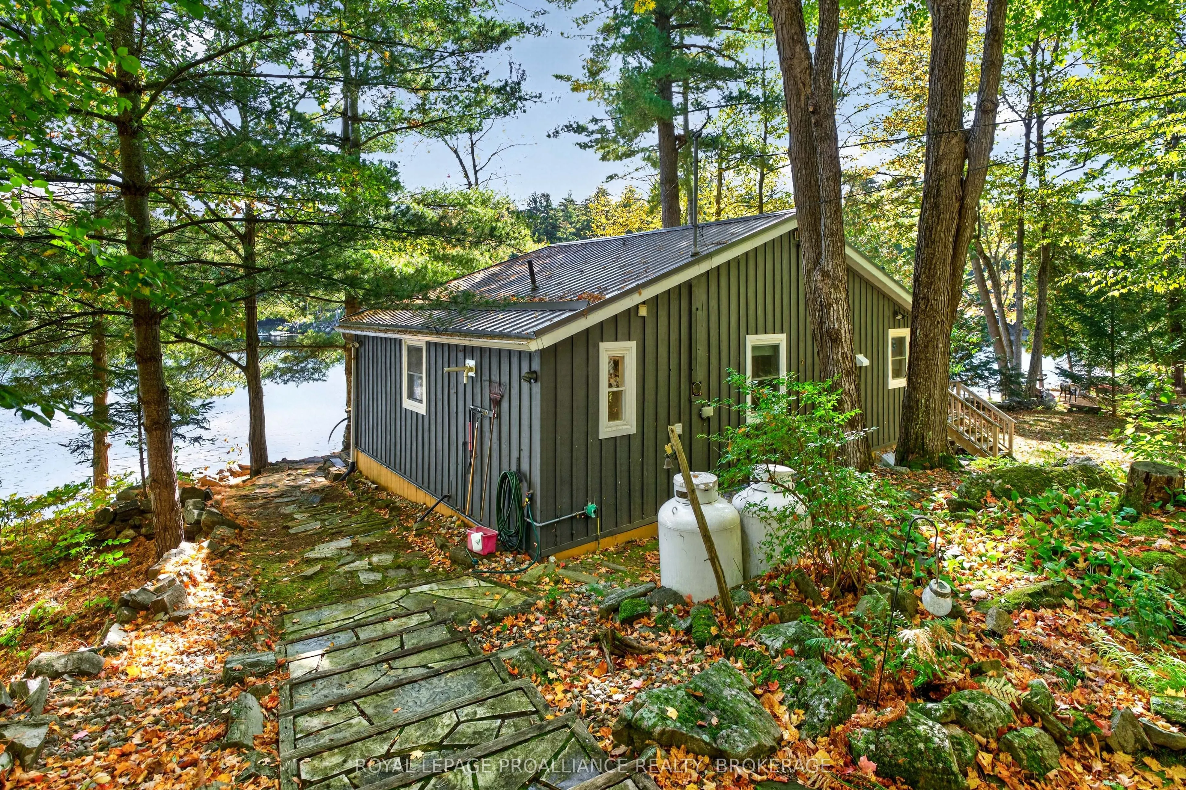 1124 Sawmill Lane