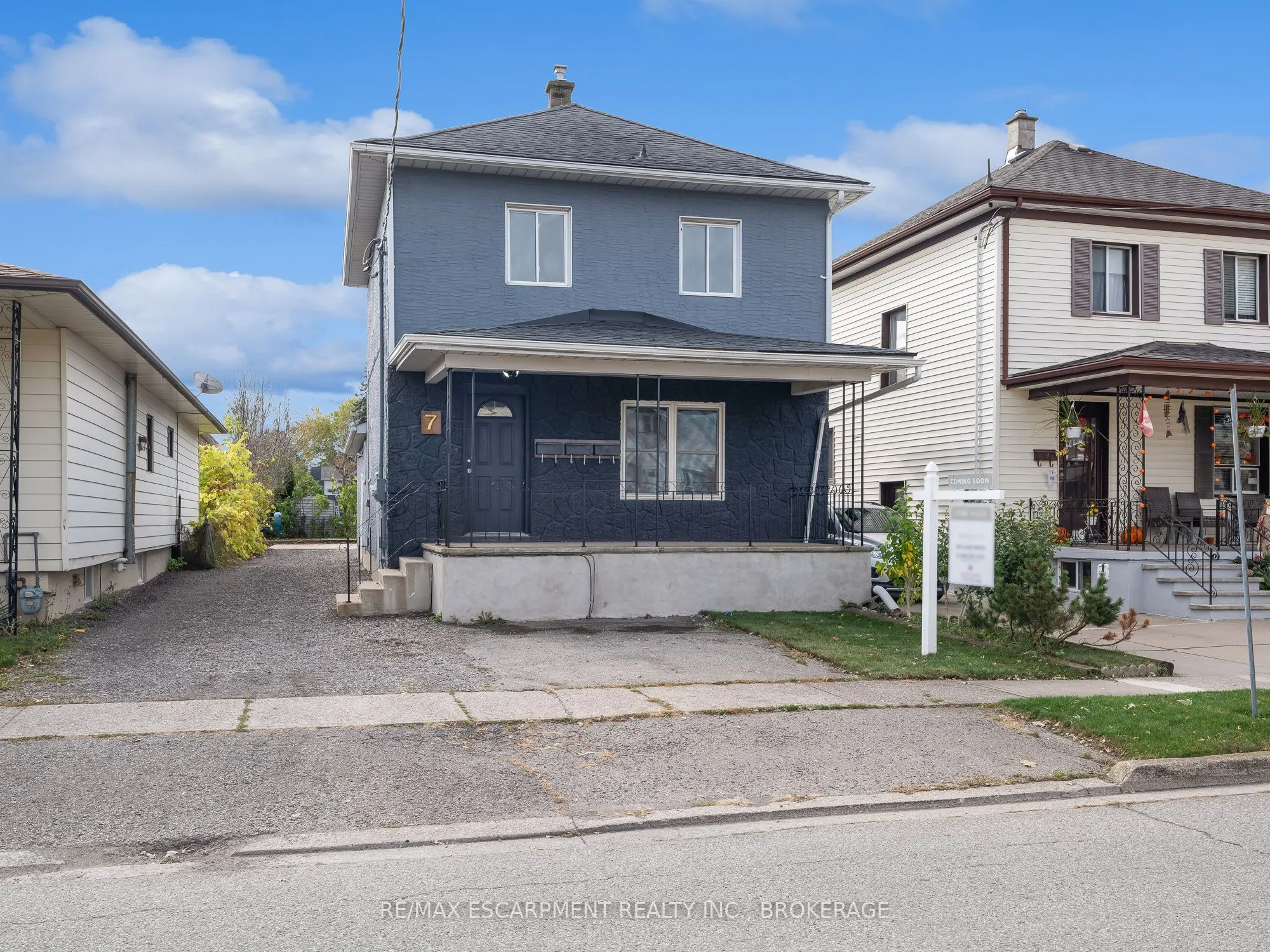 7 MAITLAND Street #UPPER