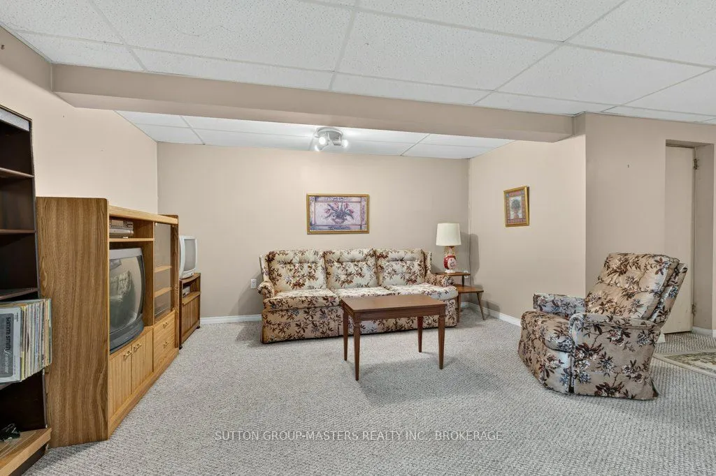 14 Quinte Avenue