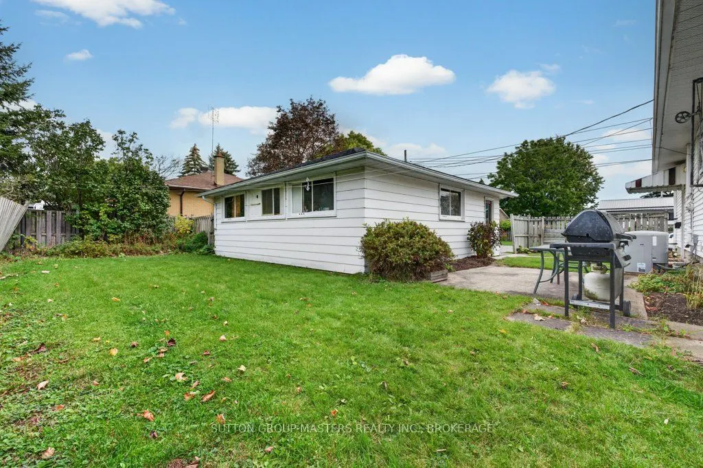 14 Quinte Avenue