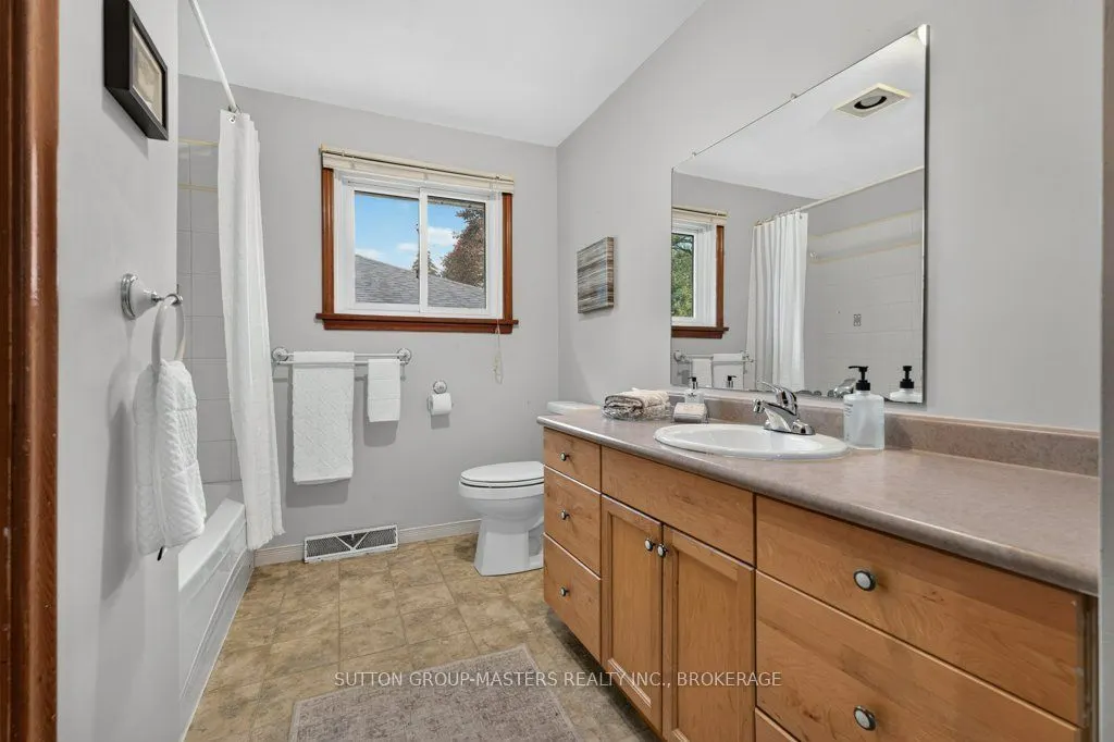 14 Quinte Avenue