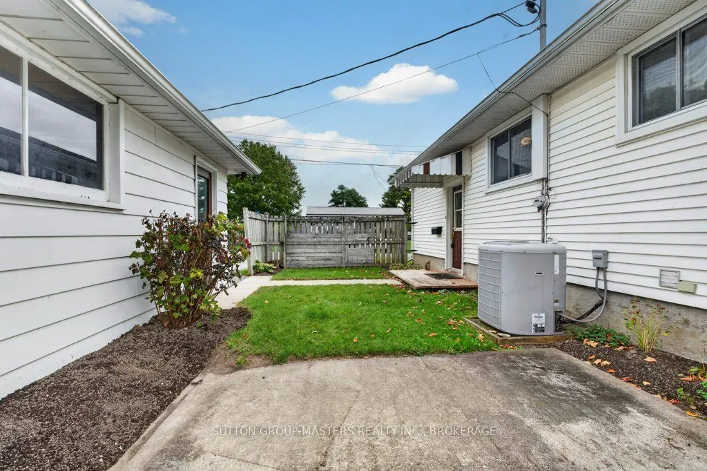 14 Quinte Avenue