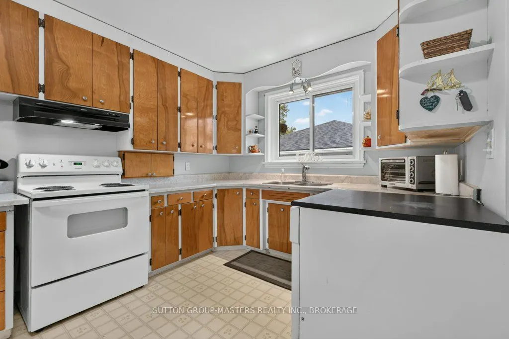 14 Quinte Avenue